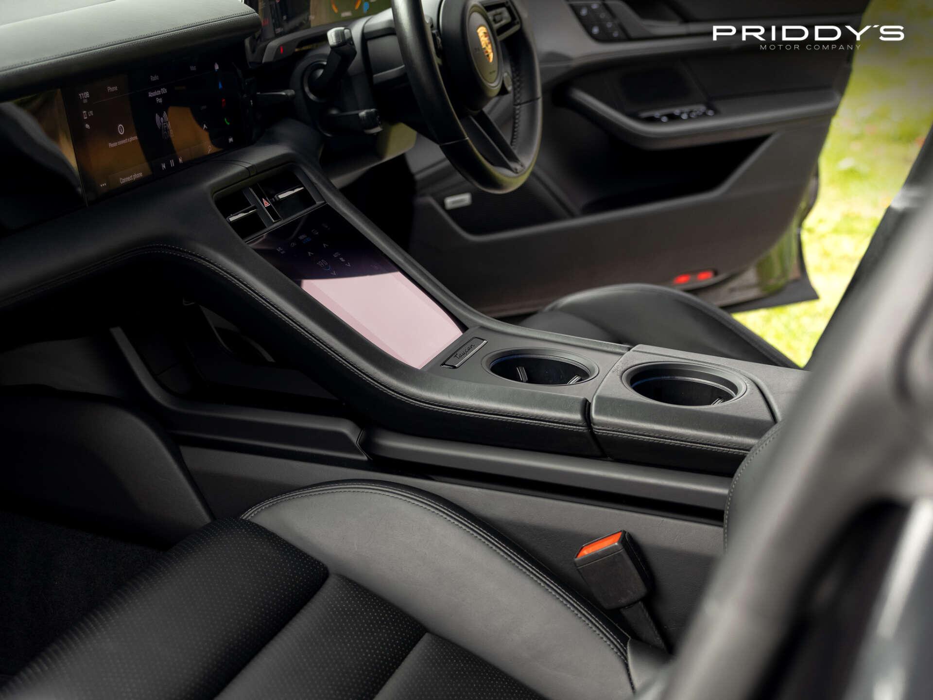Porsche Taycan view 46