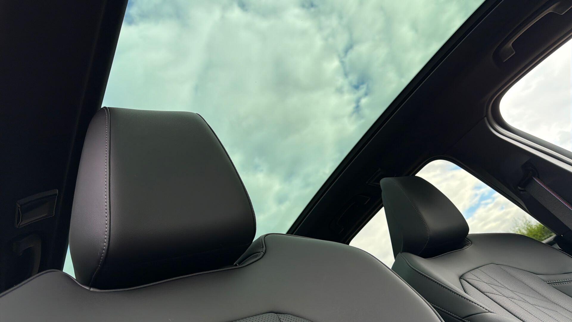 BMW X3 view 22