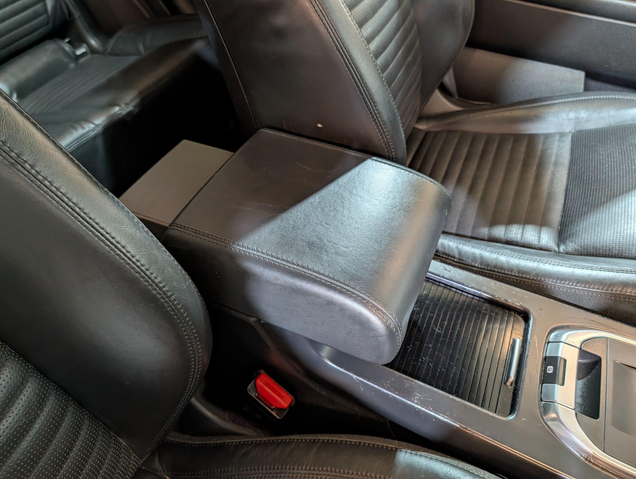 Land Rover Discovery Sport view 84