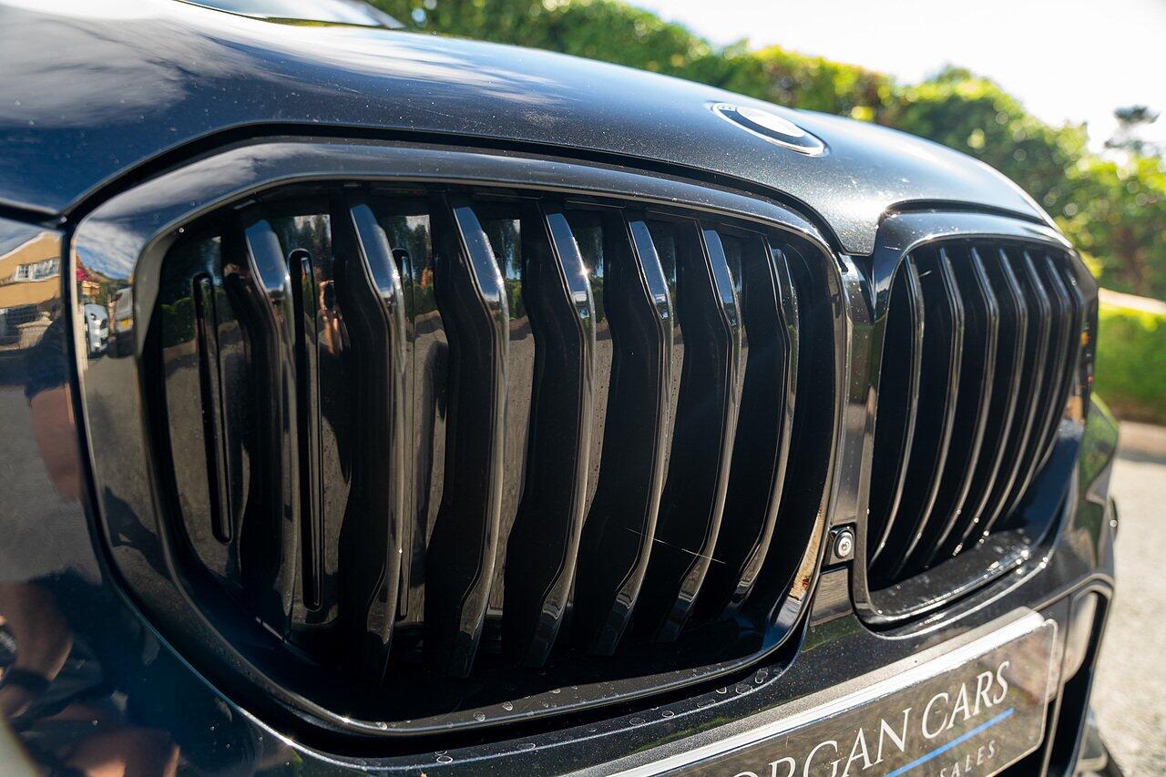BMW X5 view 30