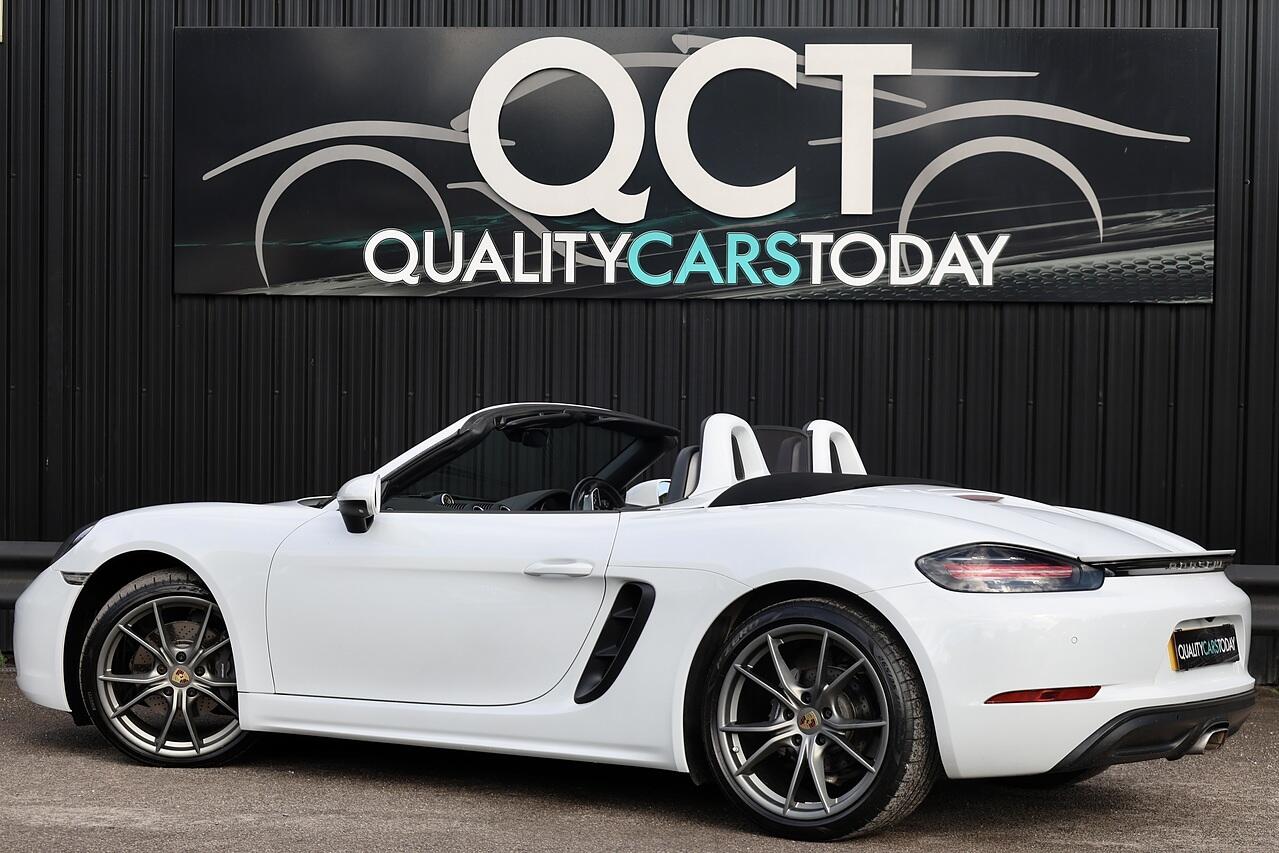 Porsche 718 Boxster view 7