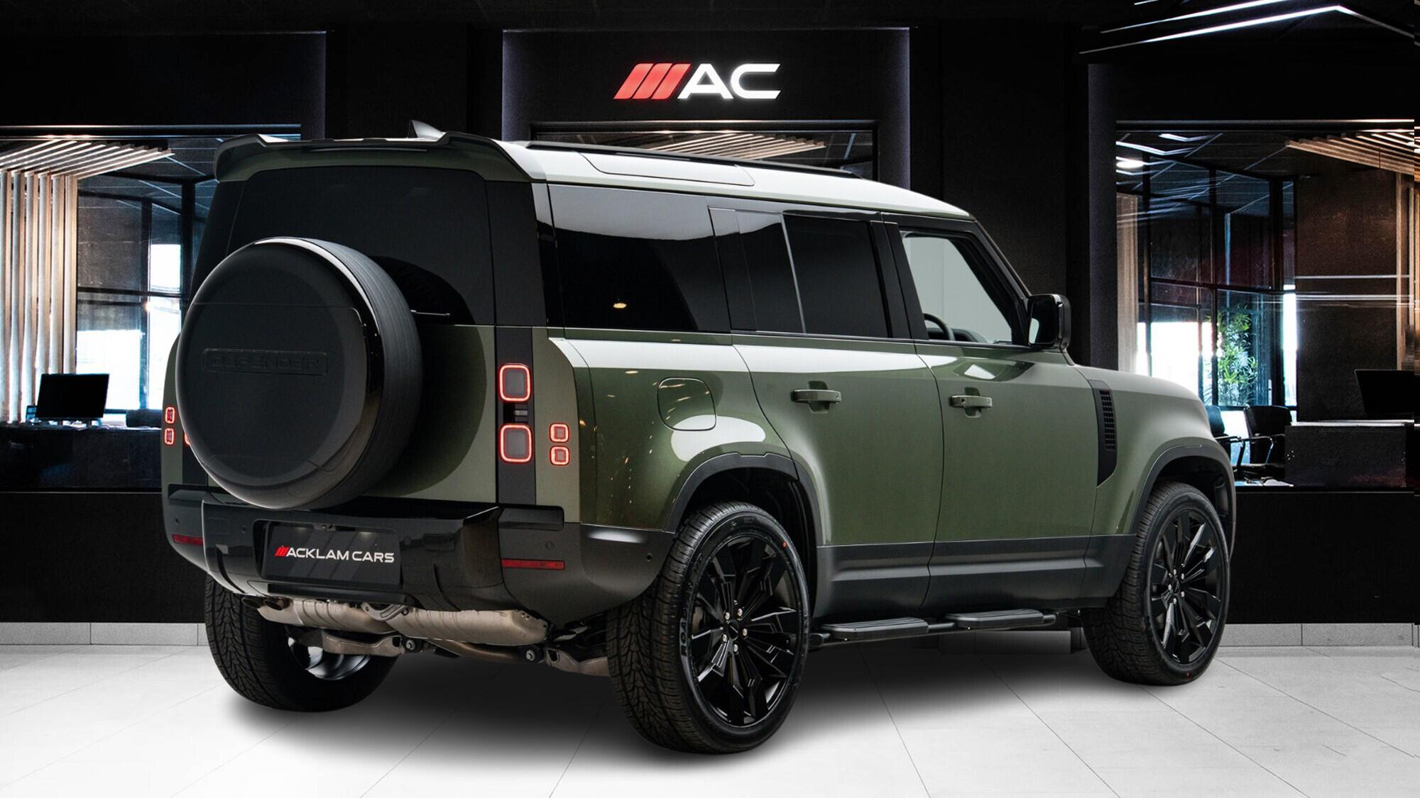 Land Rover Defender view 4