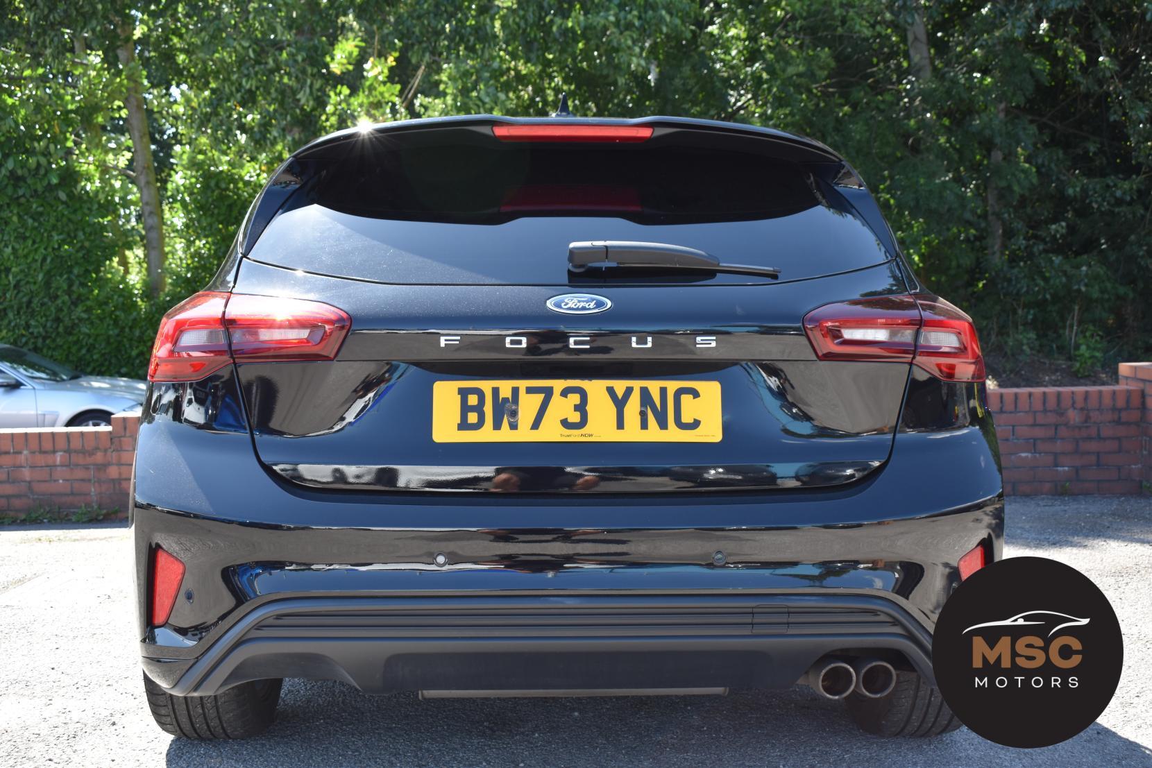 Ford Focus view 16