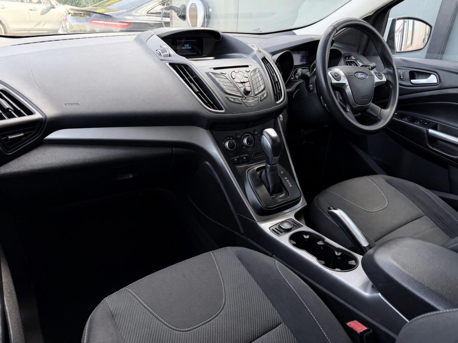 Ford Kuga view 15