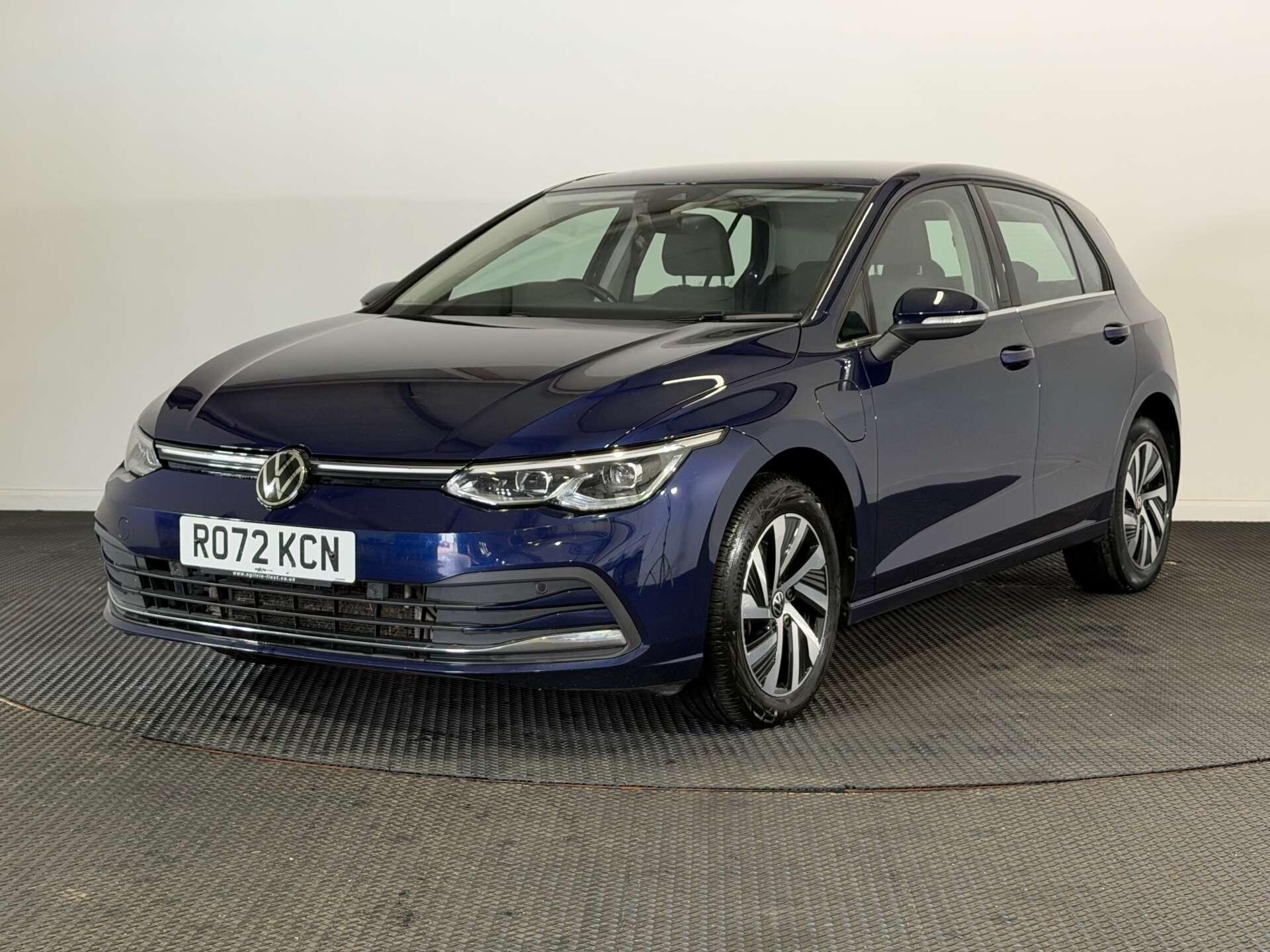 Volkswagen Golf view 3