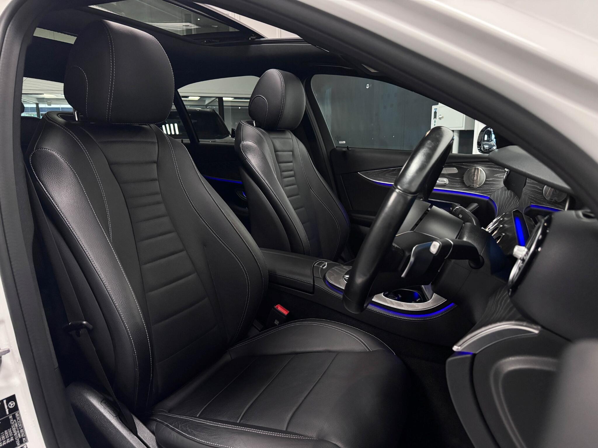 Mercedes-Benz E-Class view 30