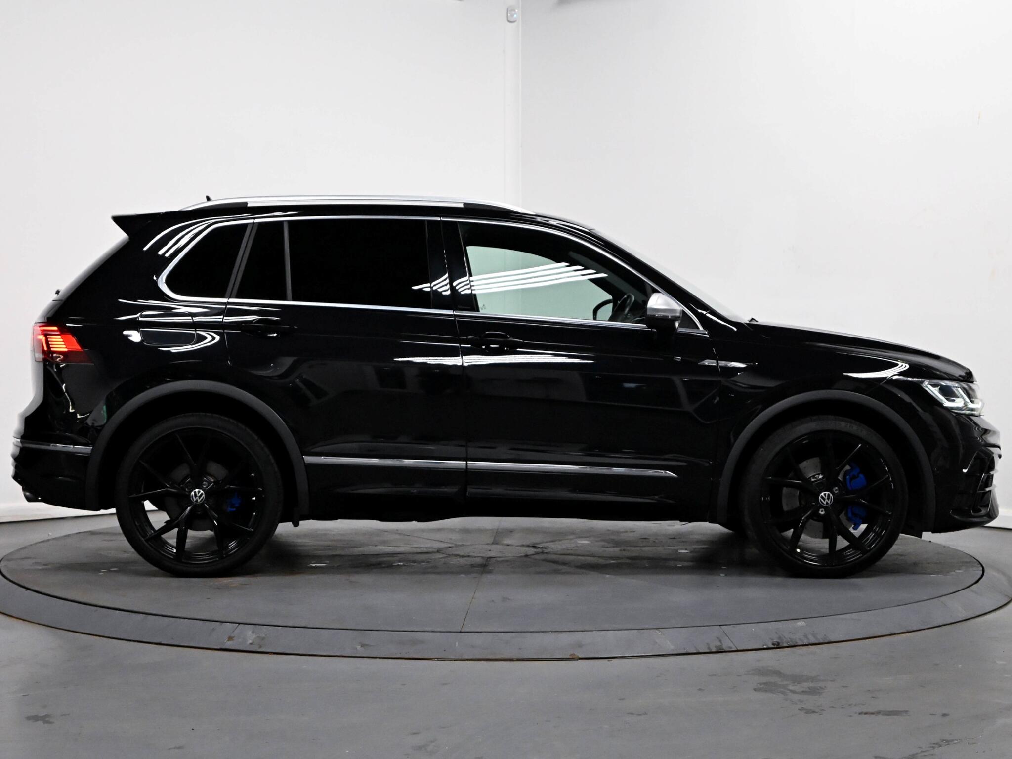 Volkswagen Tiguan view 18
