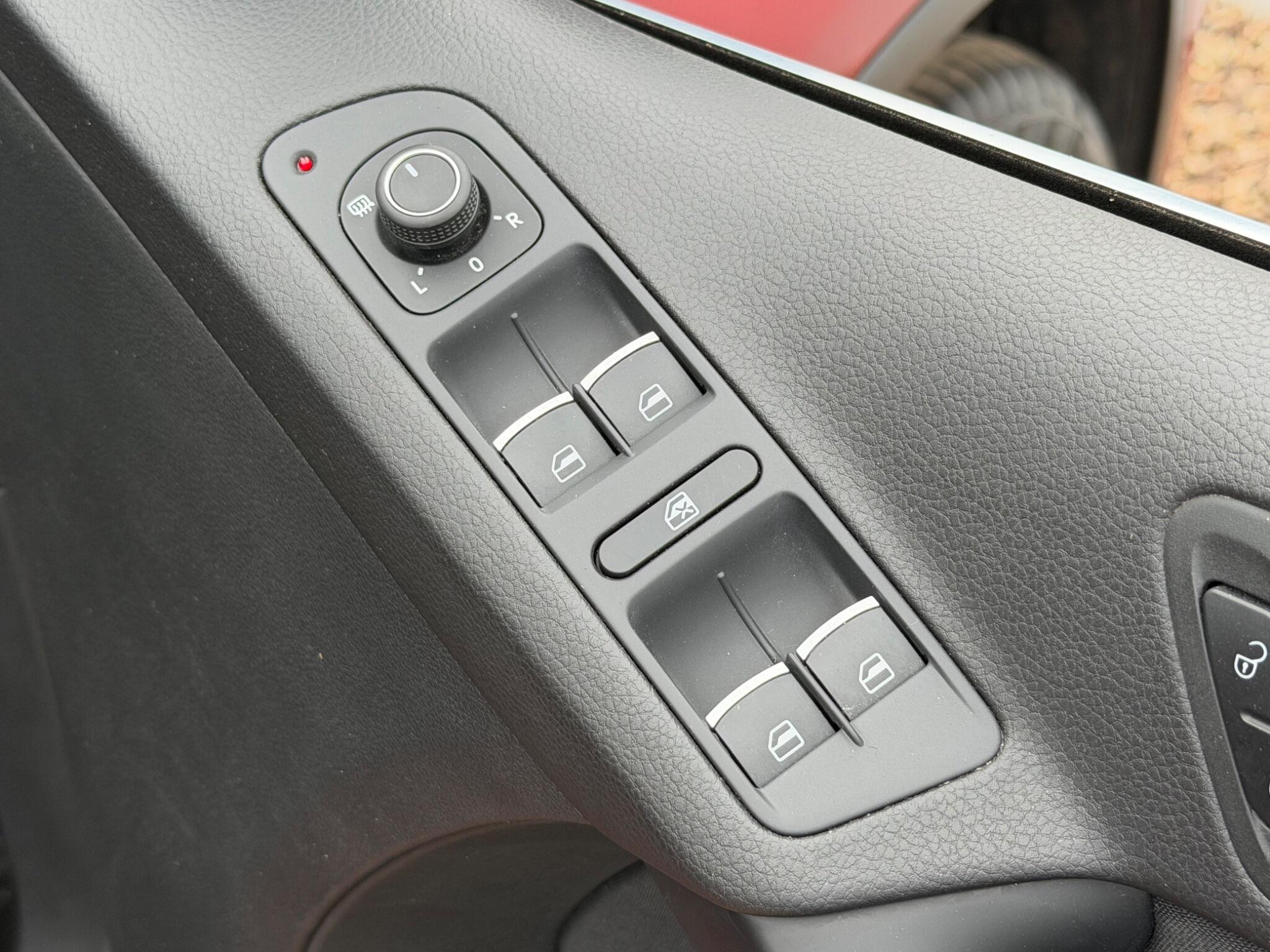 Volkswagen Tiguan view 52