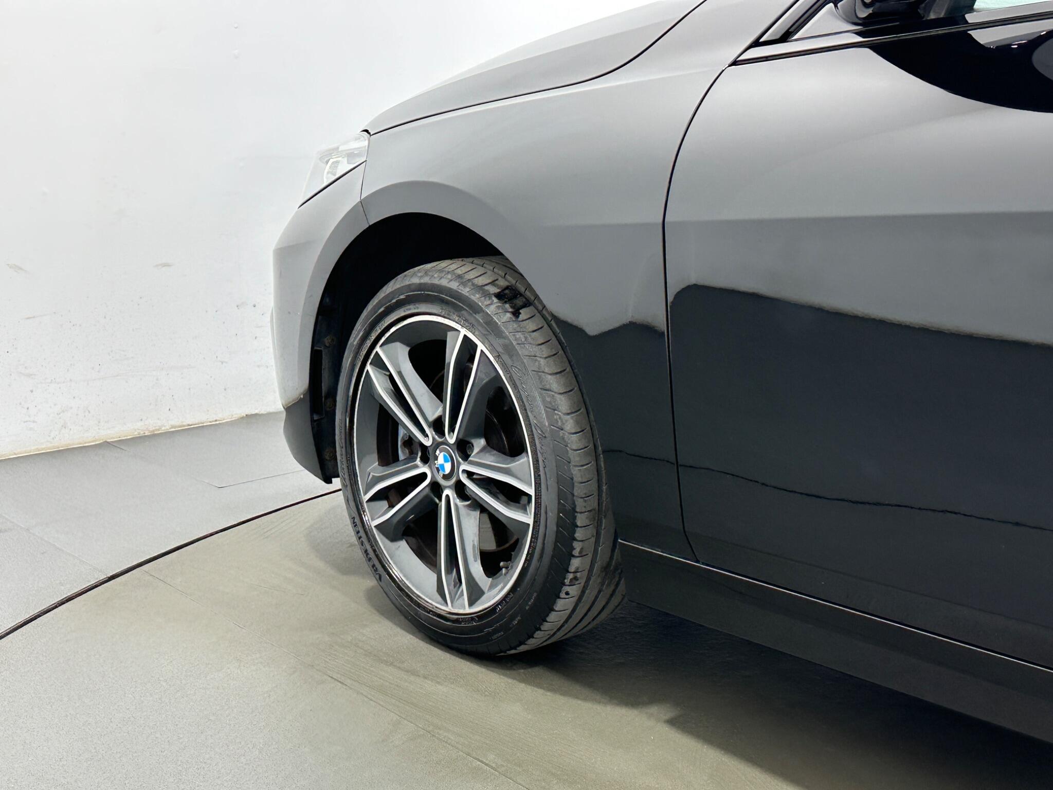 BMW 2 Series view 51
