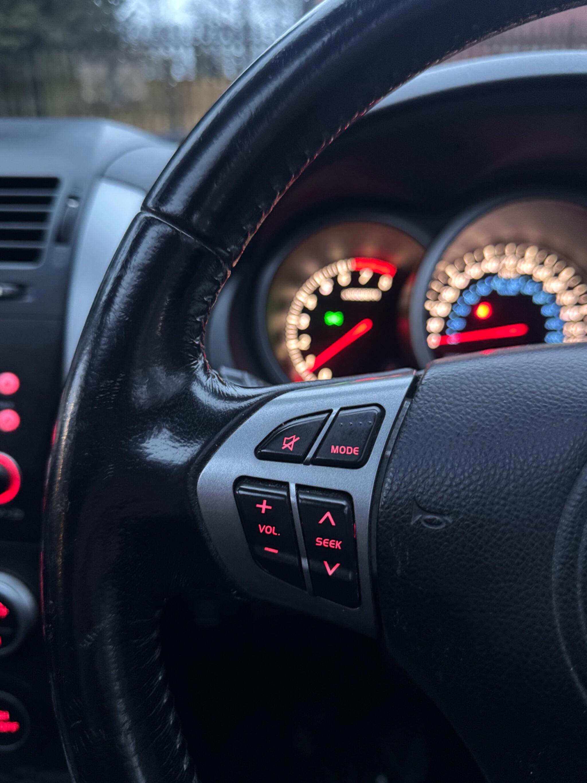 2010 Suzuki Grand Vitara 2.4 VVT SZ5 Auto 4WD Euro 4 5dr image 14