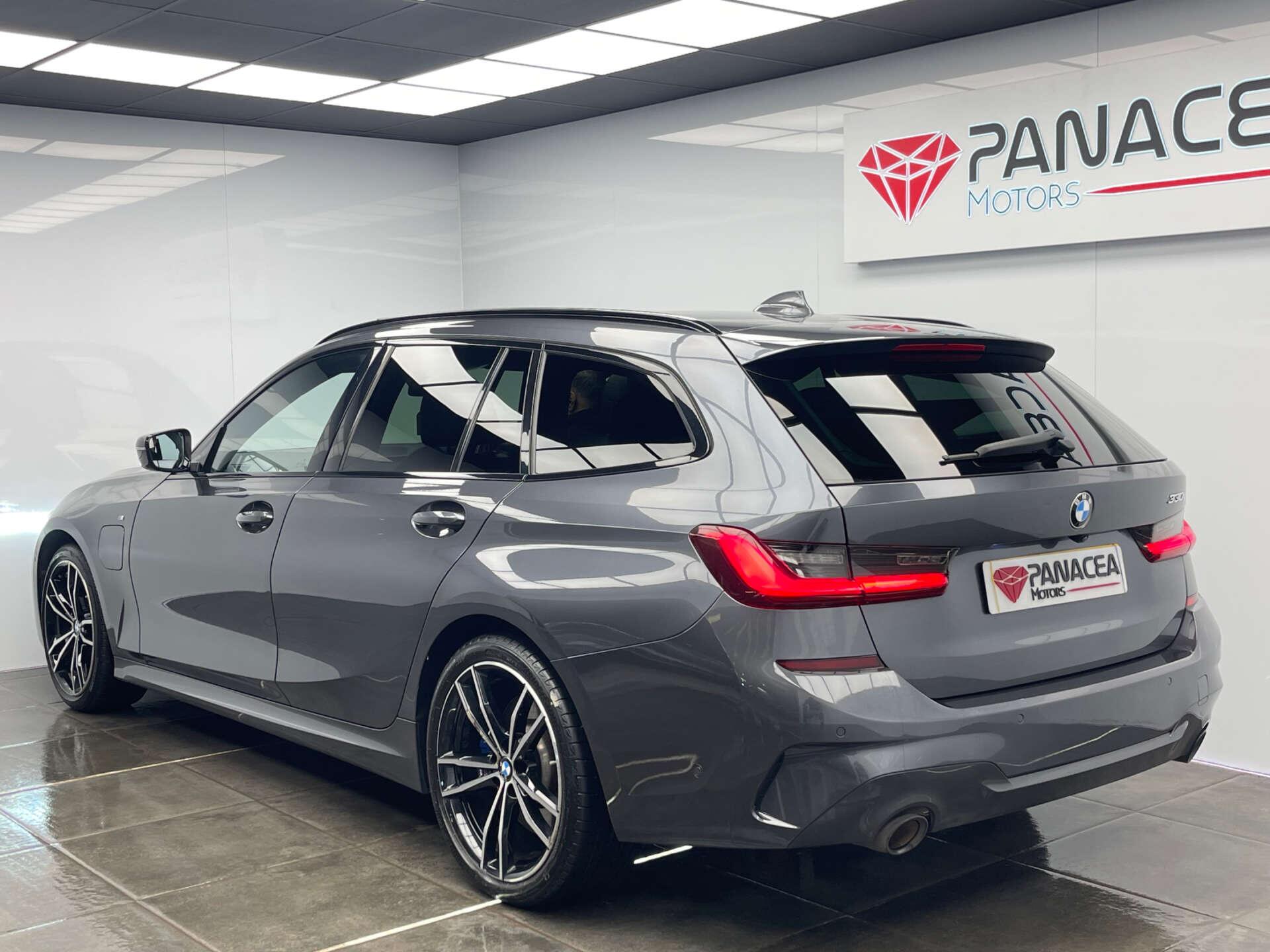 BMW 3 Series view 2
