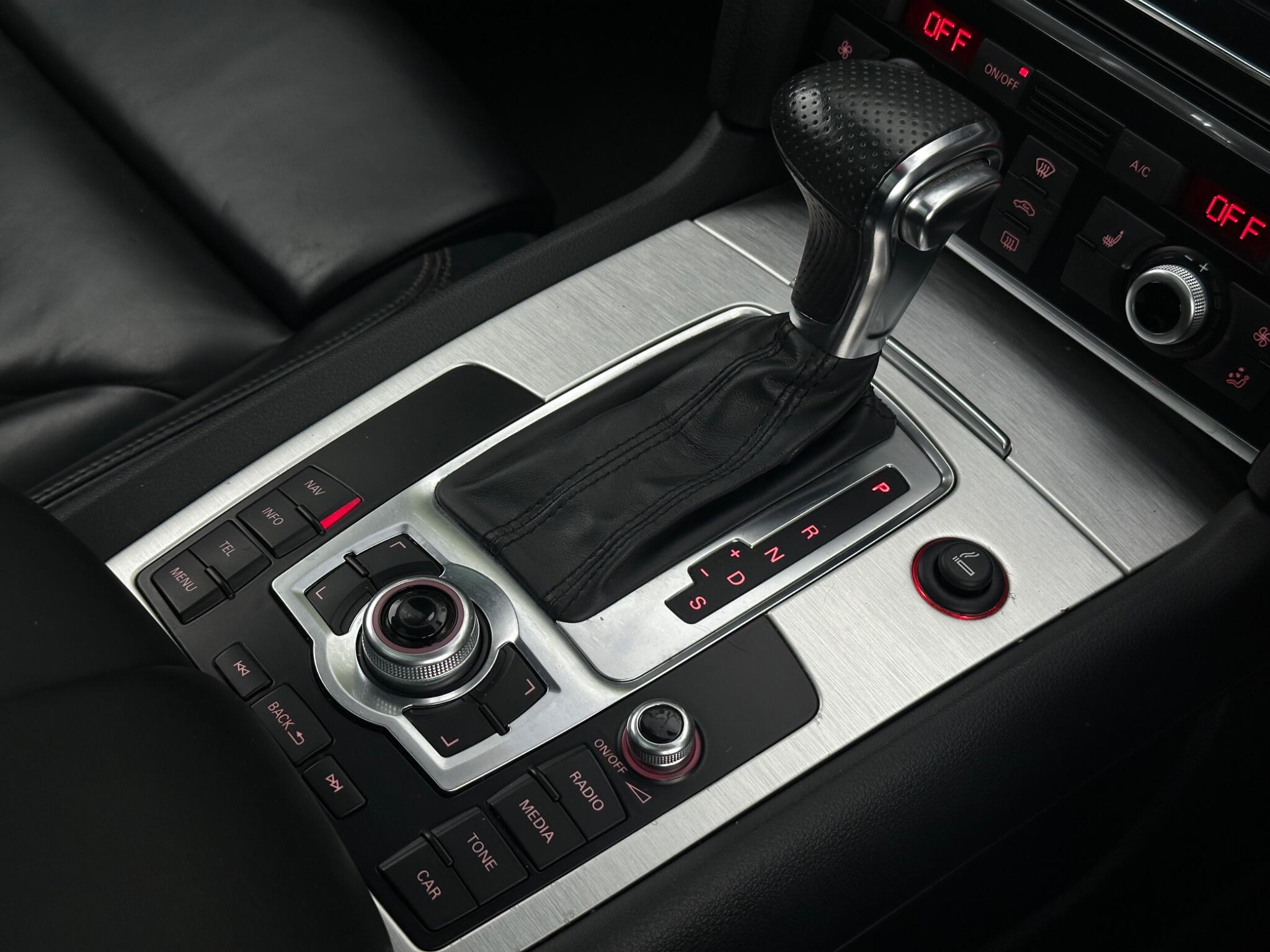 Audi Q7 view 51