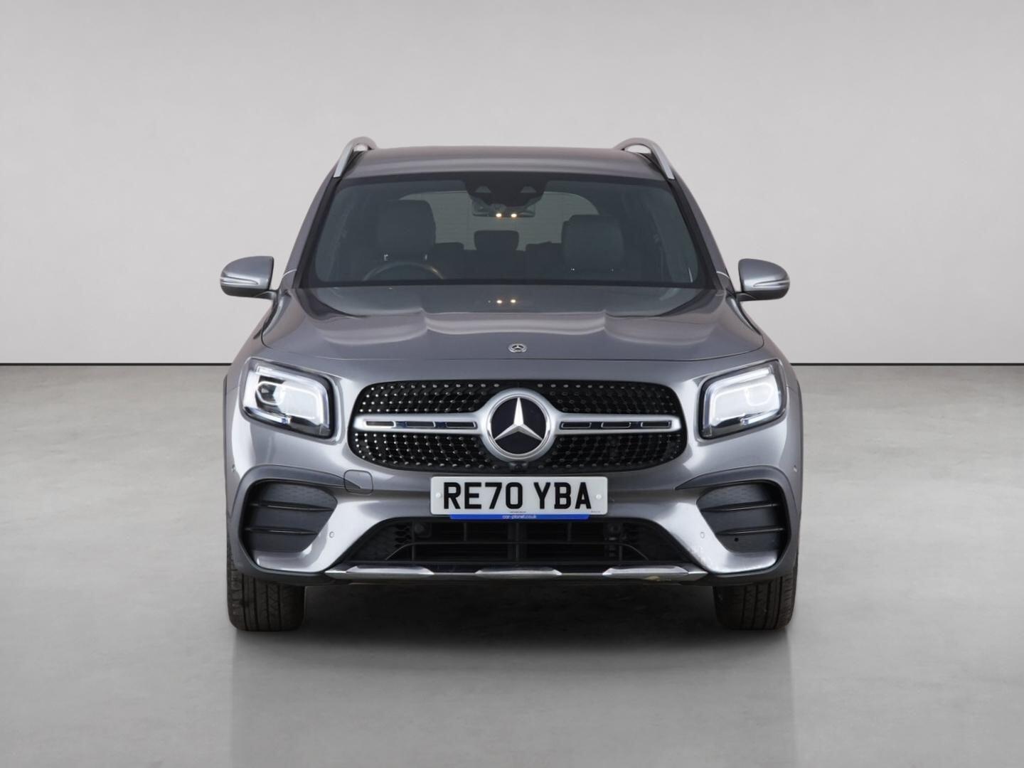 Mercedes-Benz GLB view 5