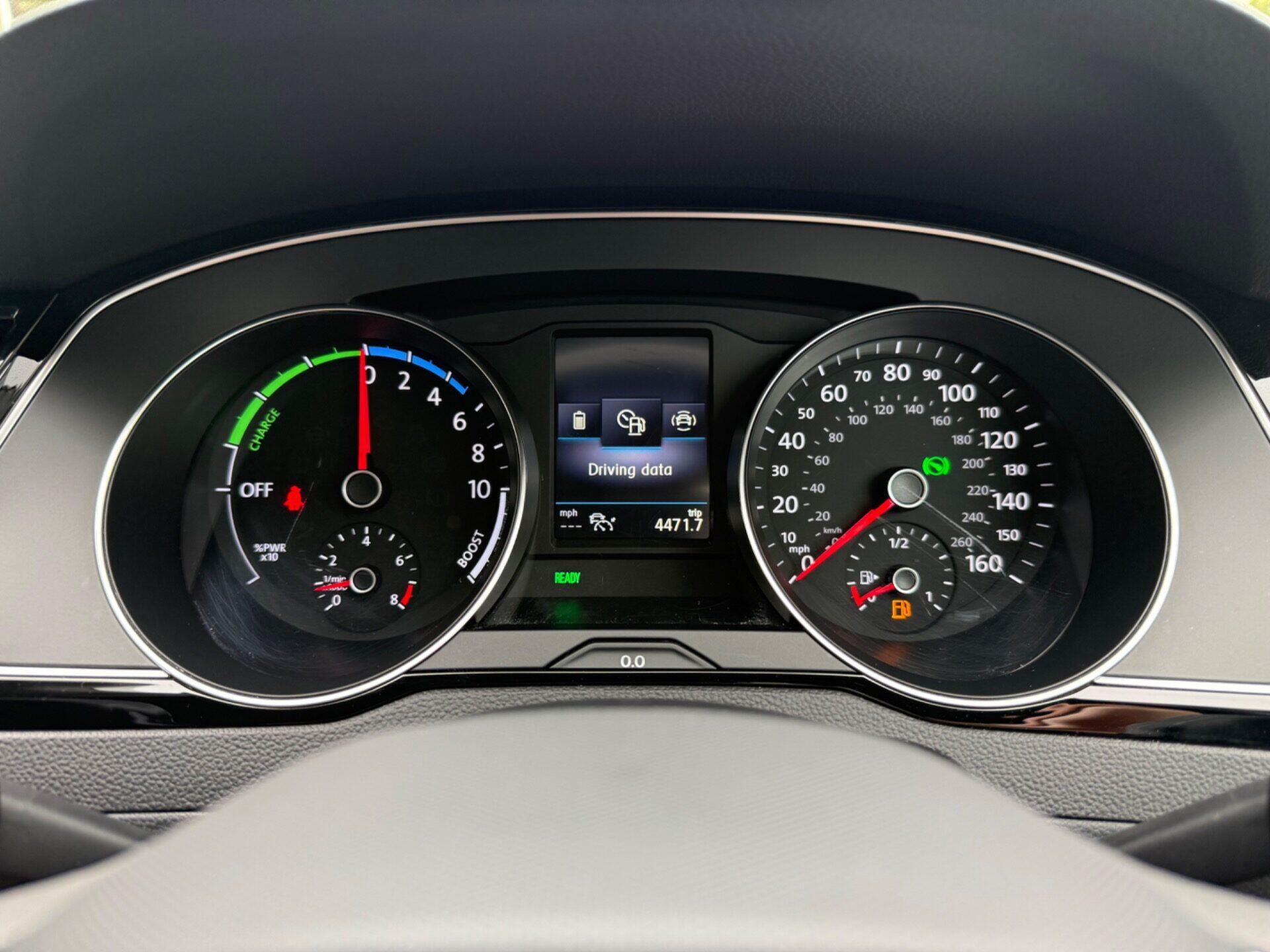 Volkswagen Passat view 41