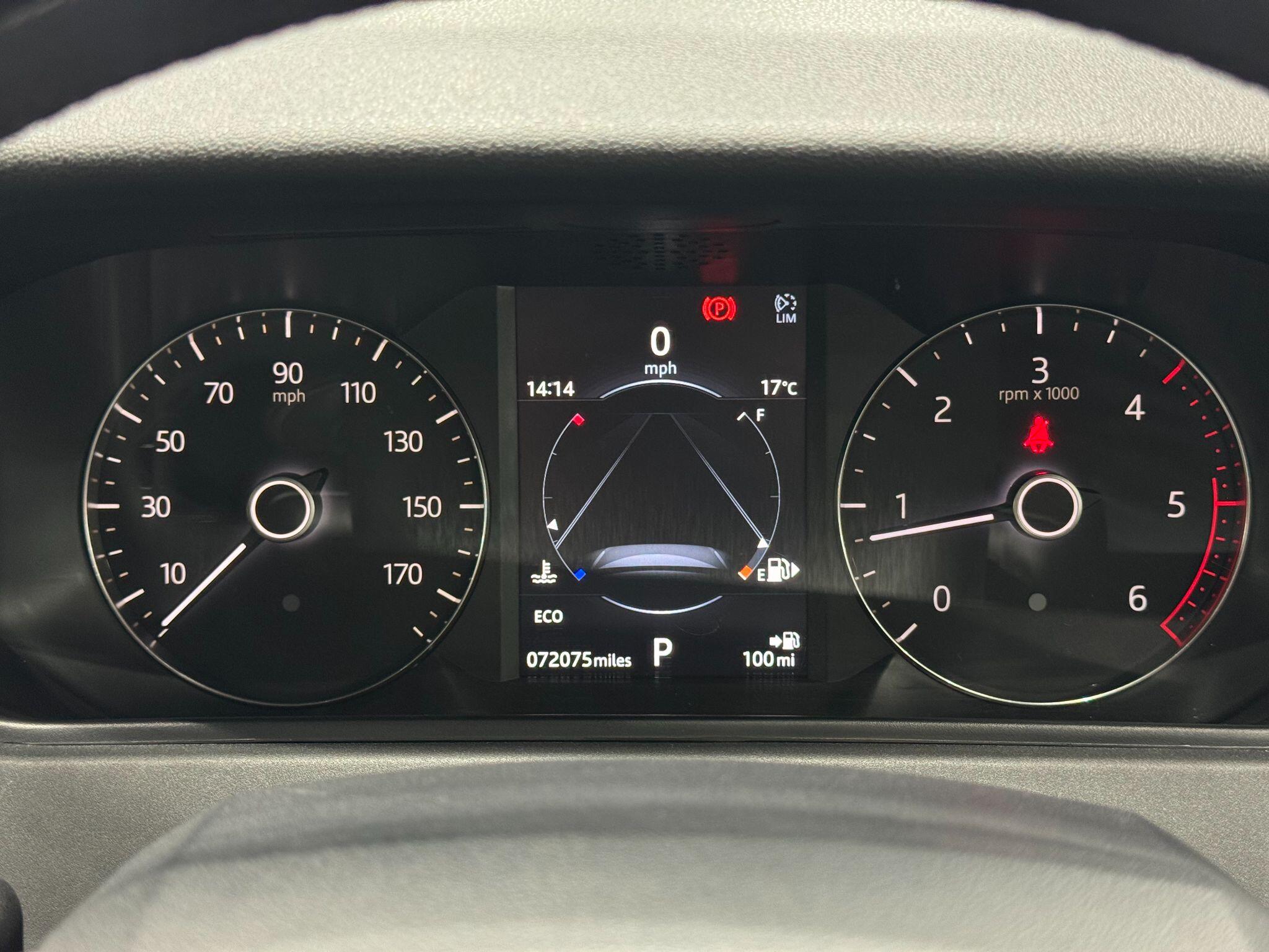 Land Rover Range Rover Velar view 37