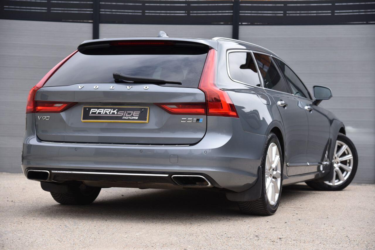 Volvo V90 view 9
