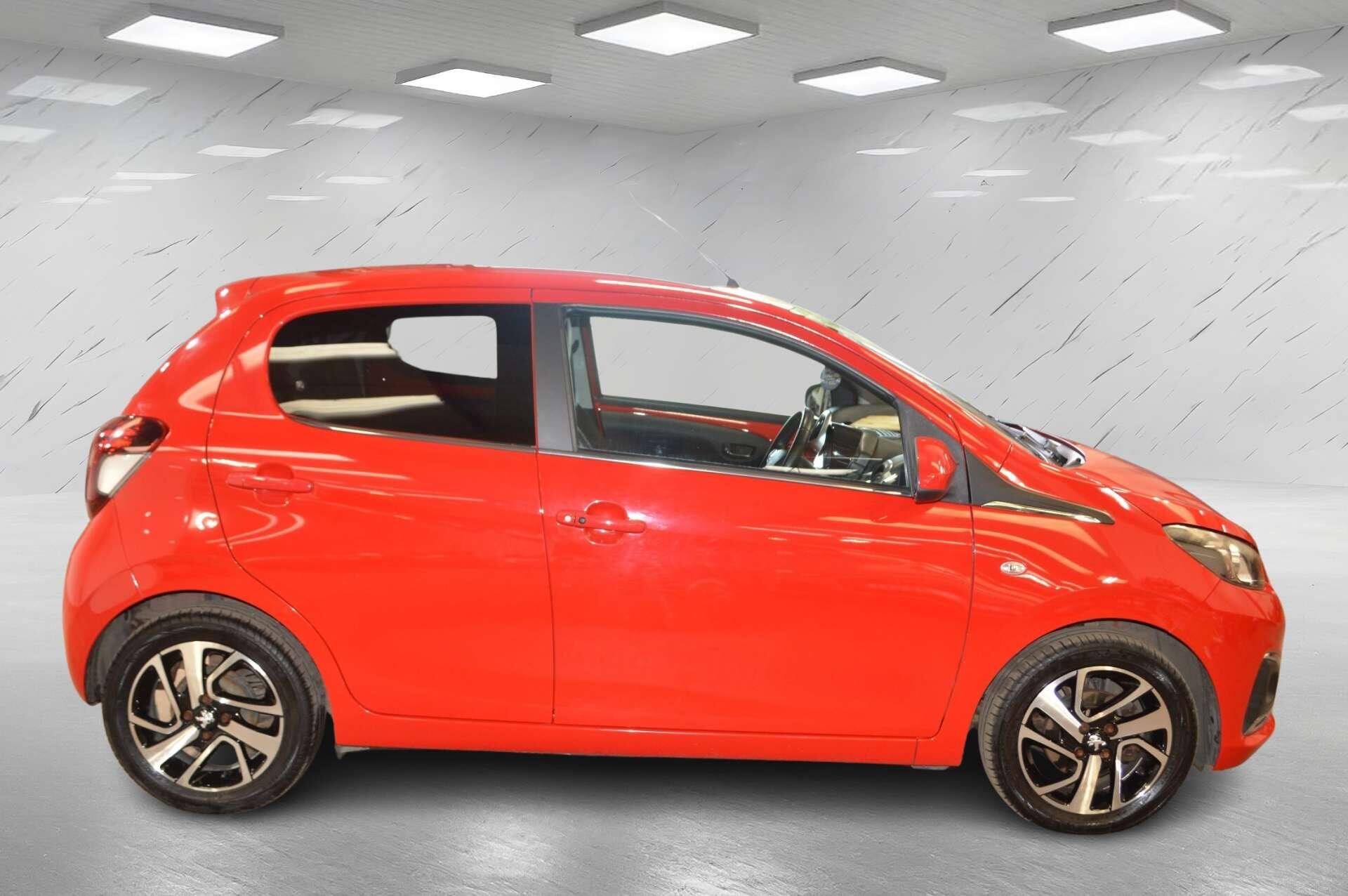 Peugeot 108 view 9
