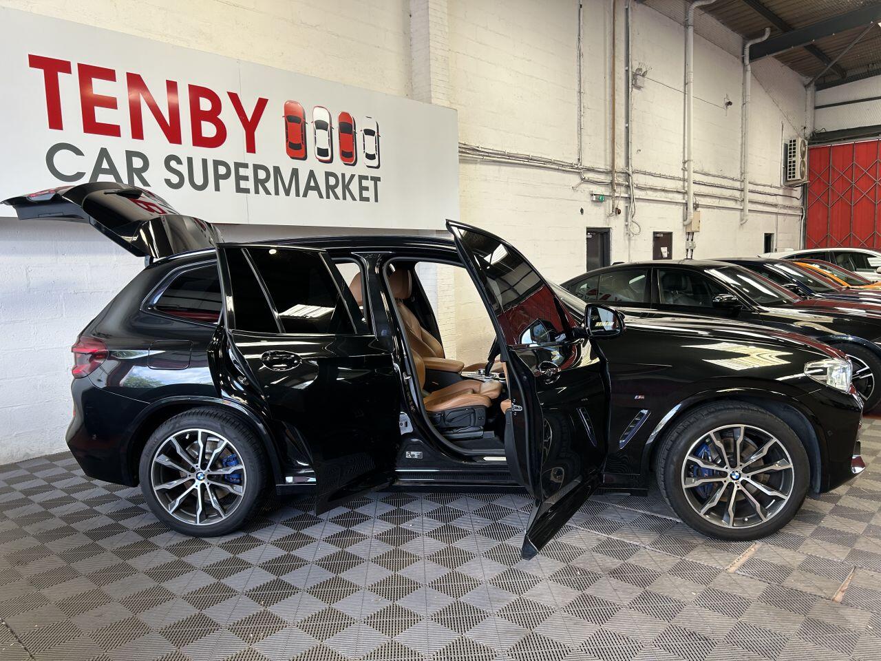 BMW X3 view 13