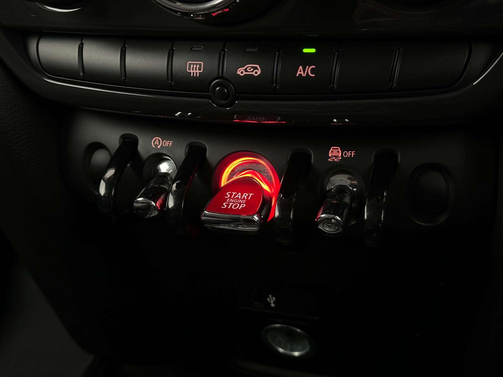 Mini Countryman view 22