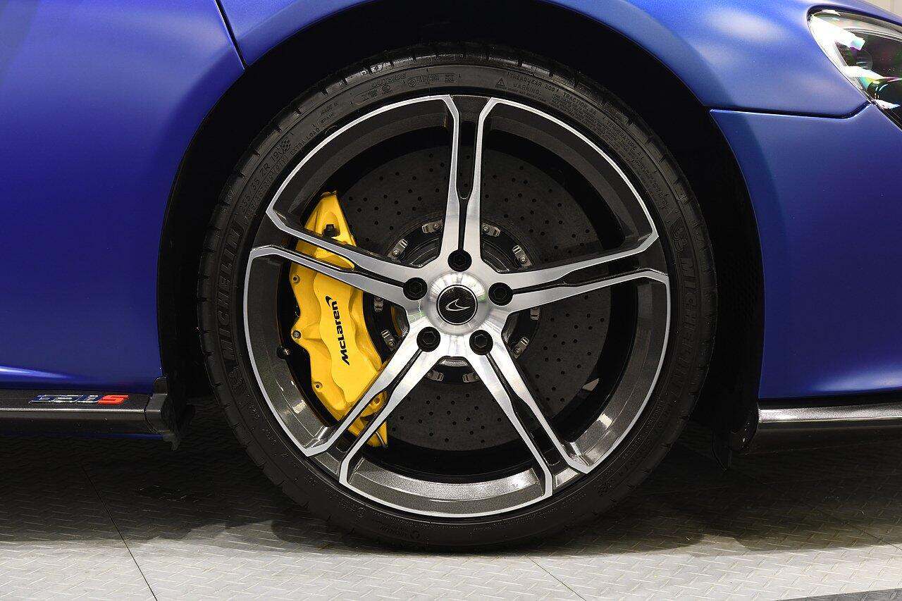 Mclaren 650s view 41