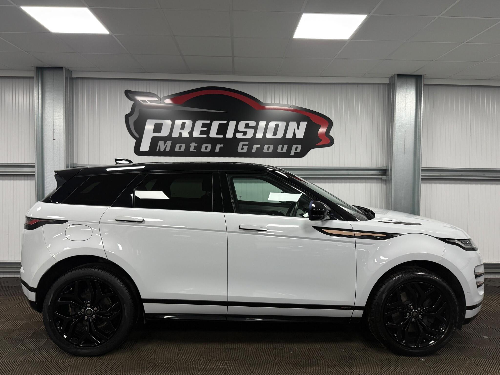 Land Rover Range Rover Evoque view 3