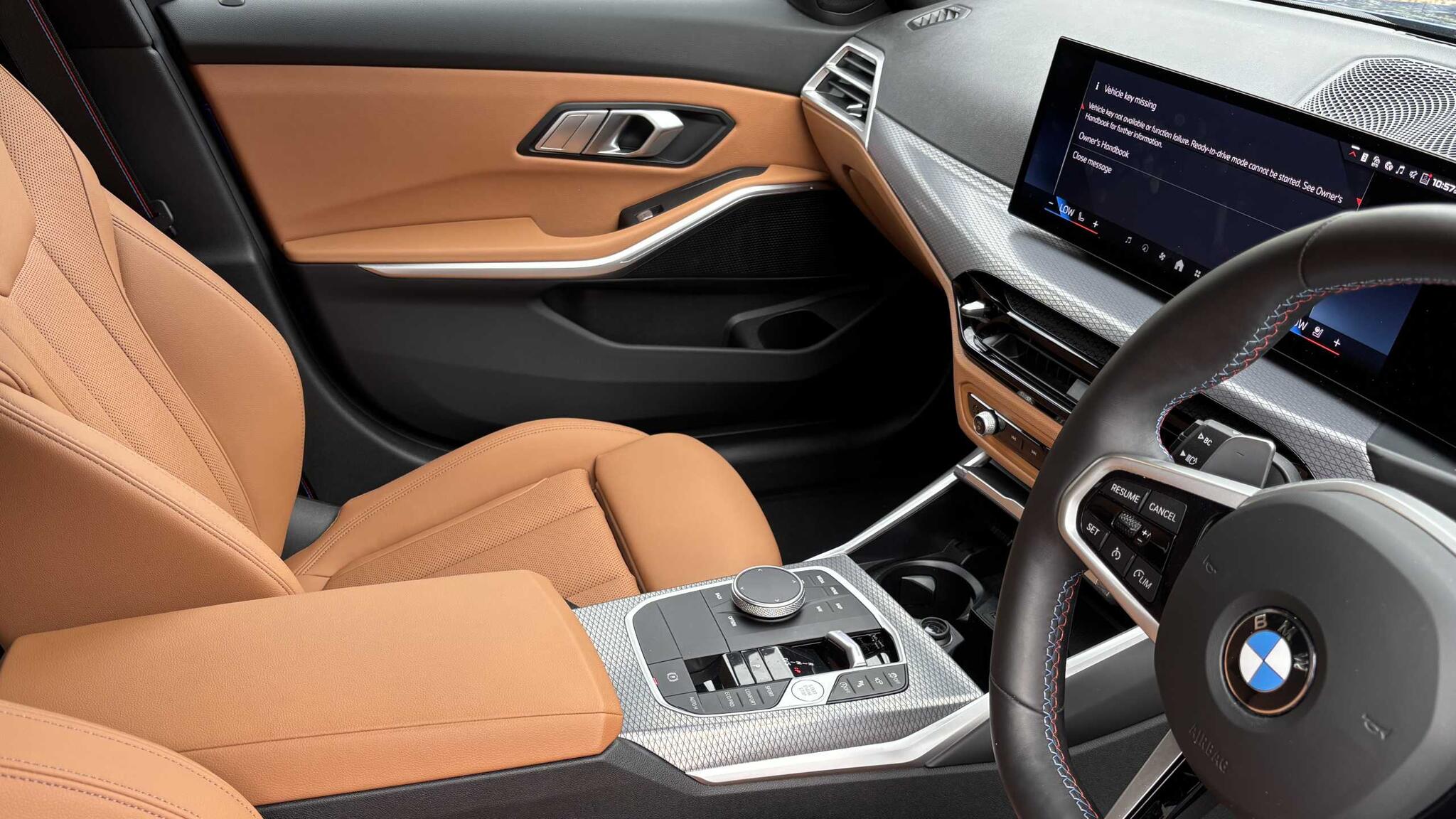 BMW 3 Series view 30