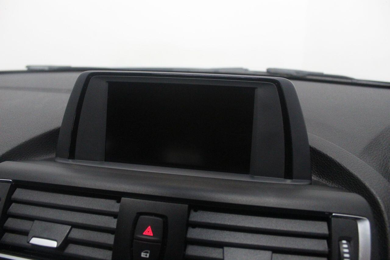 BMW 1 Series view 37
