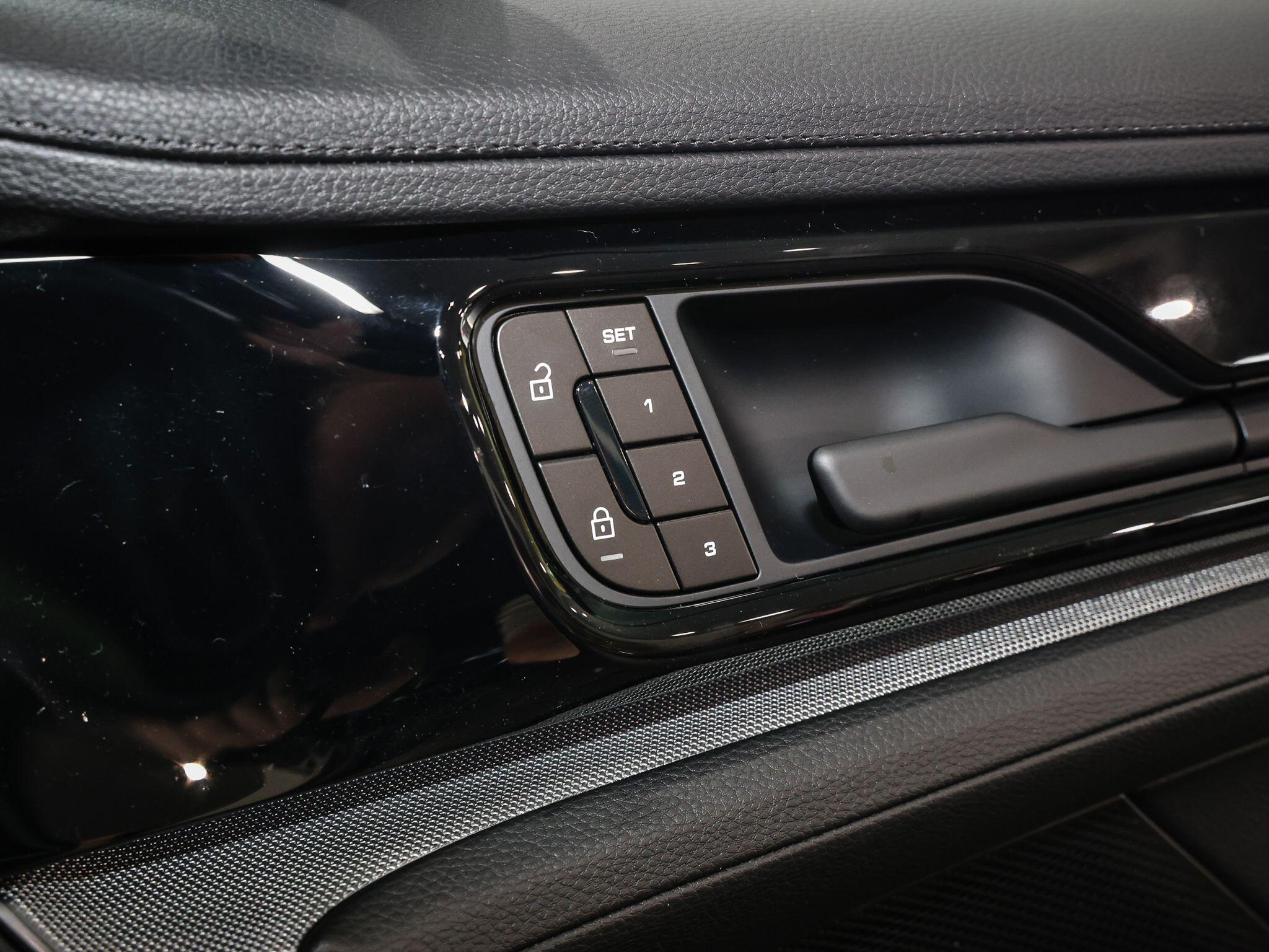 Porsche Panamera view 51