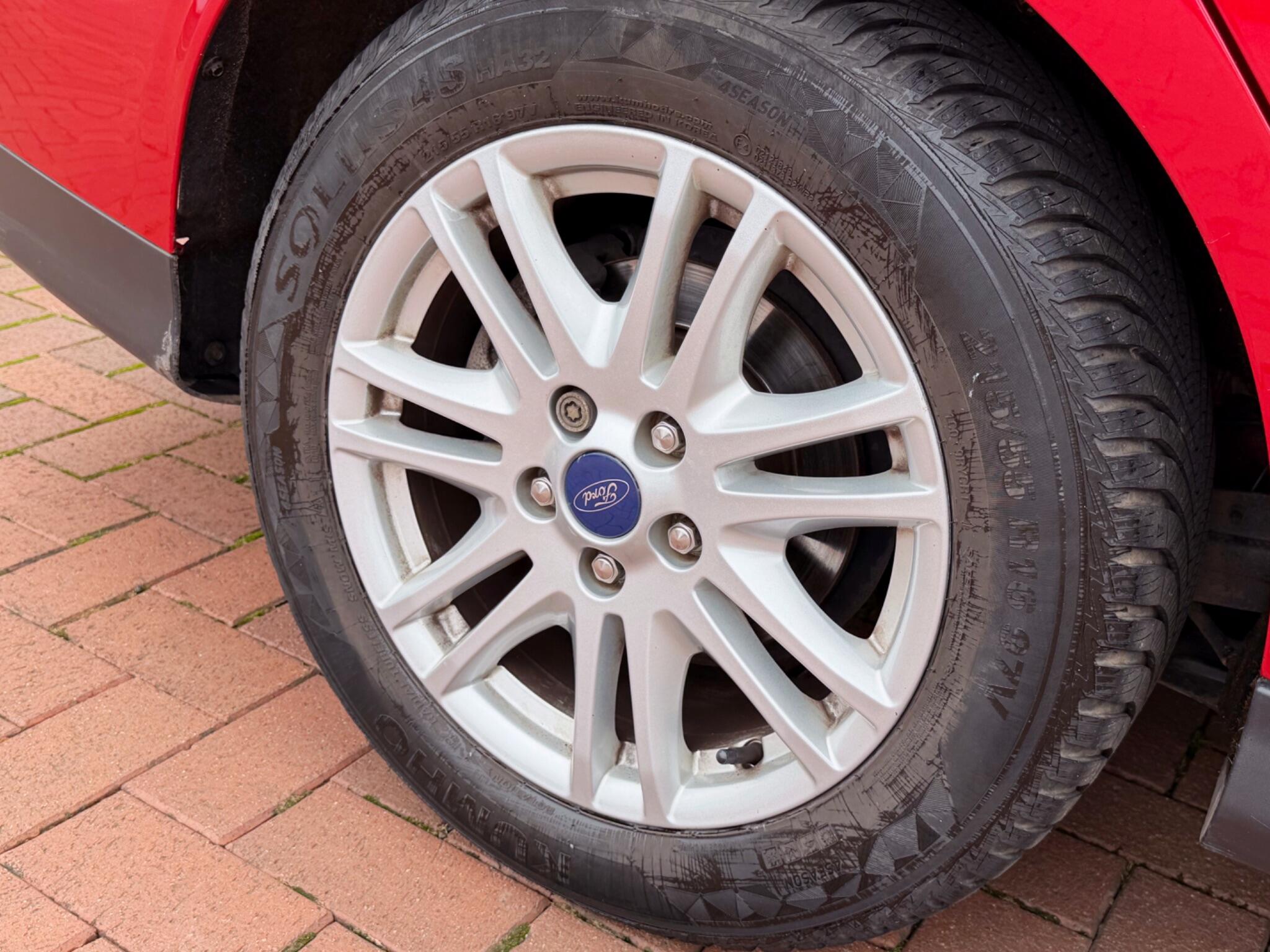 Ford Focus view 57