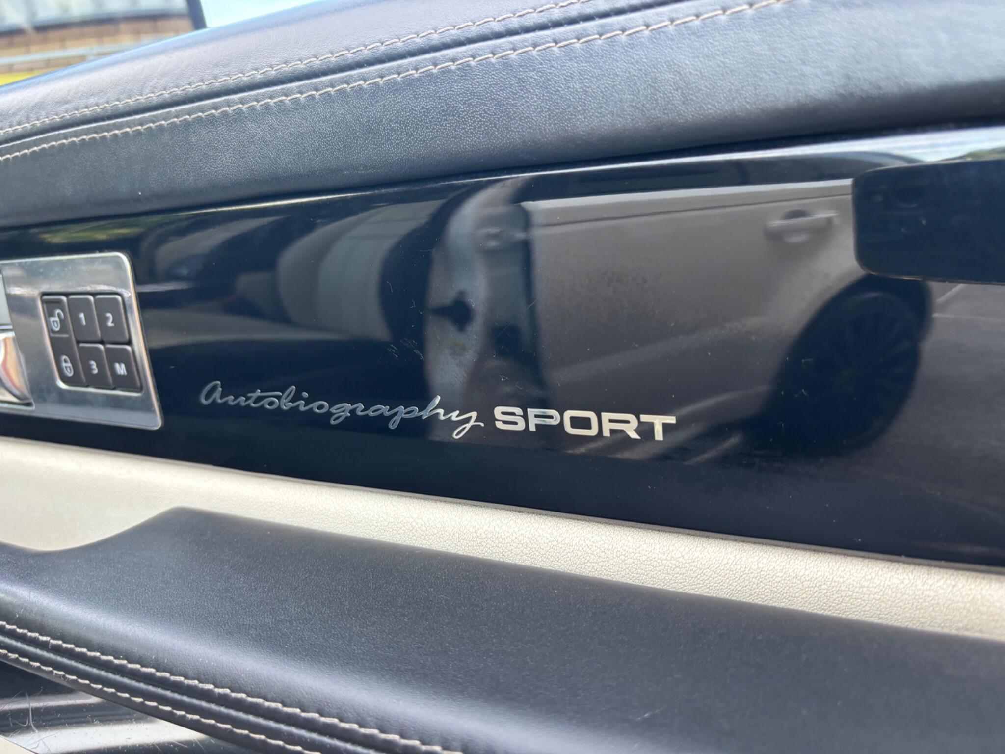 Land Rover Range Rover Sport view 18