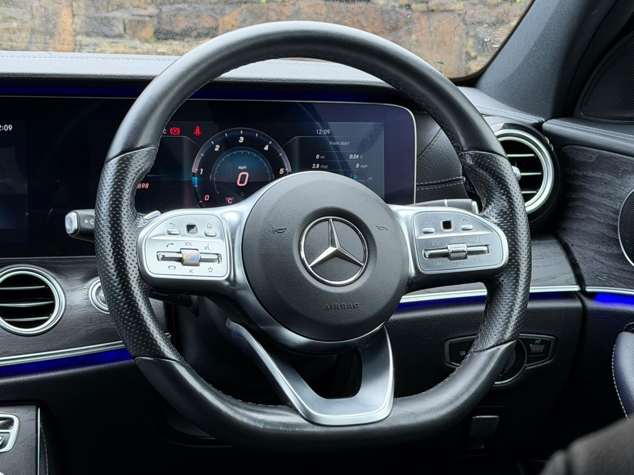 Mercedes-Benz E-Class view 24