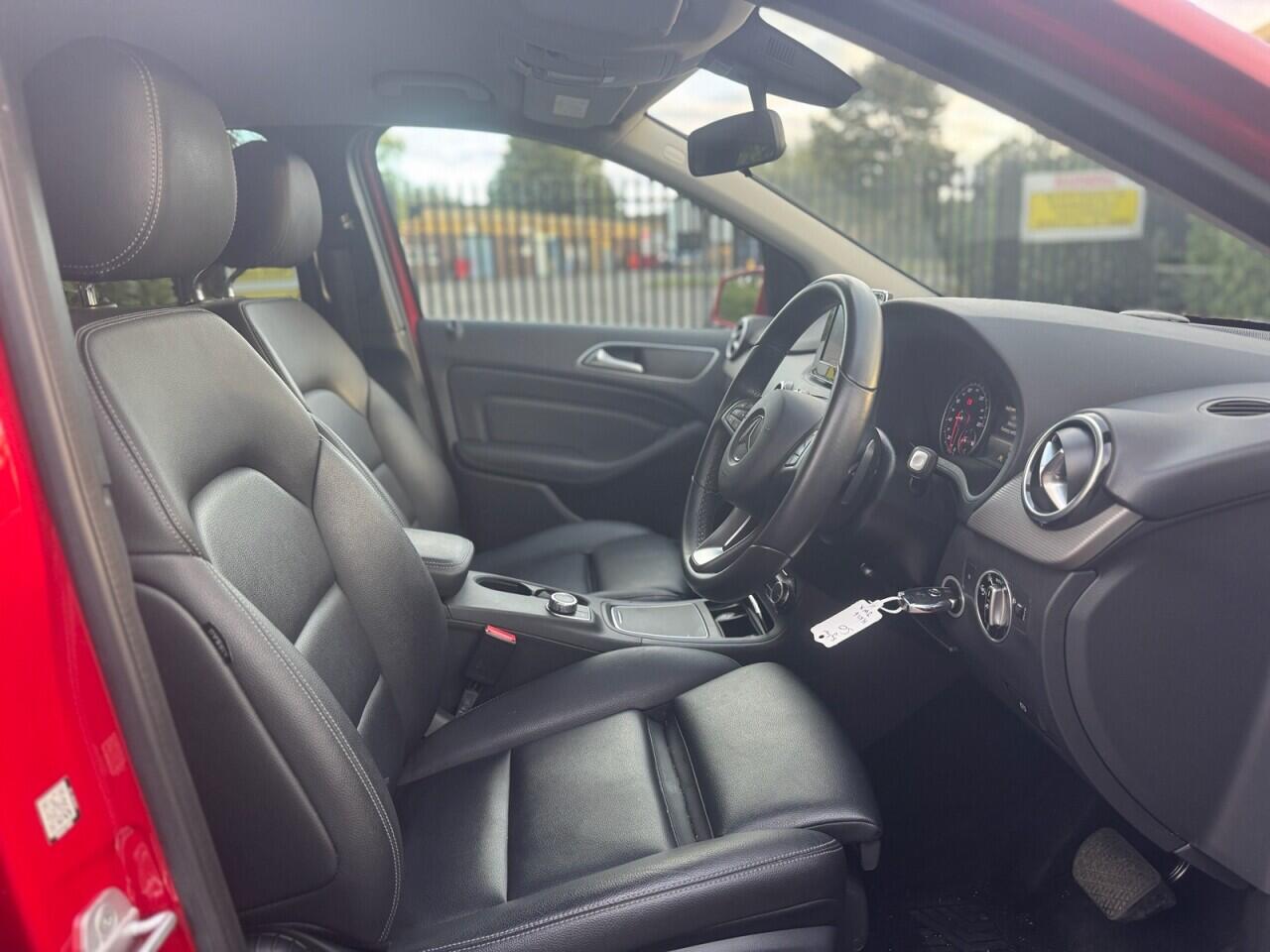 Mercedes-Benz B-Class view 9