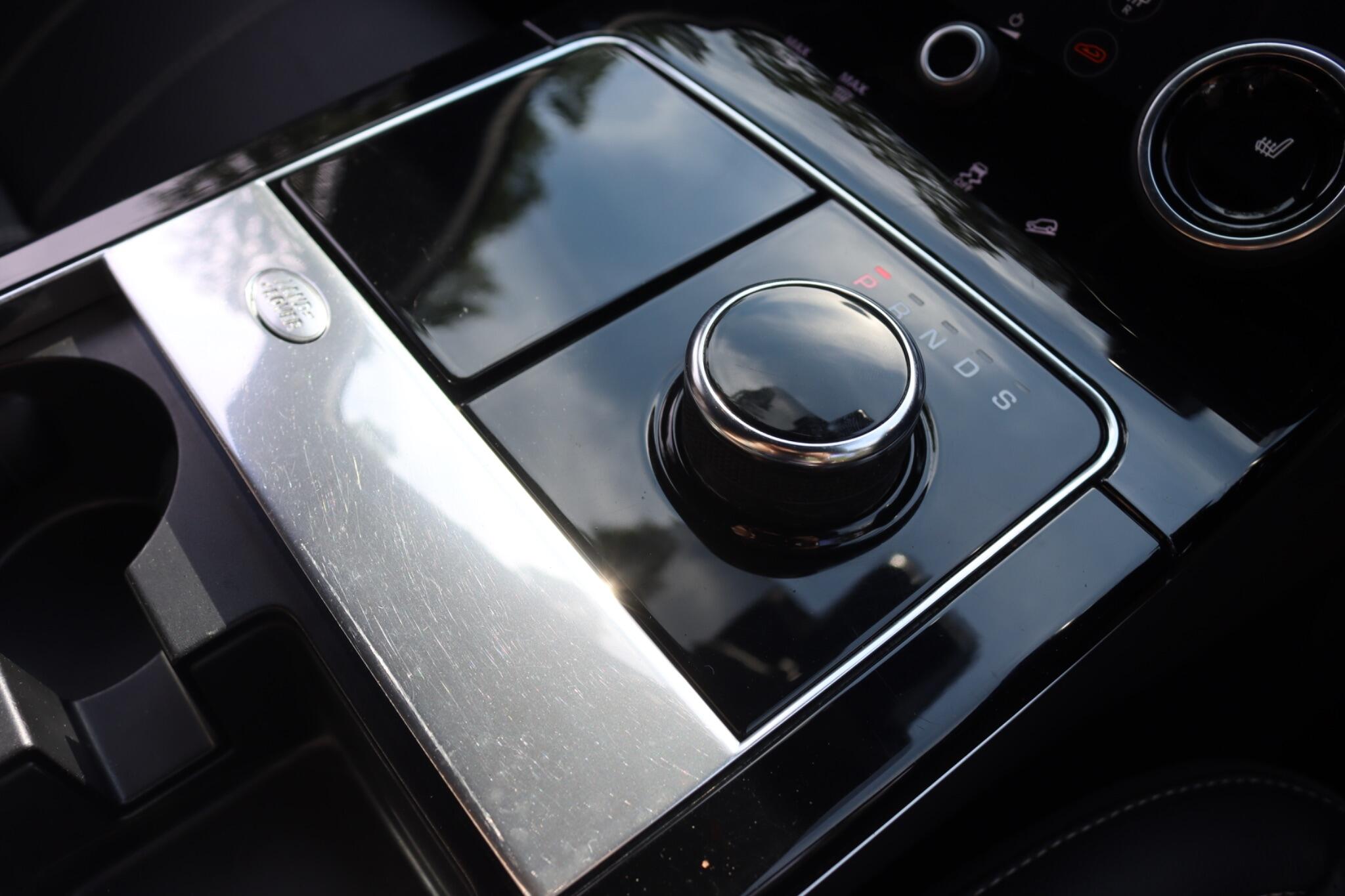 Land Rover Range Rover Velar view 26