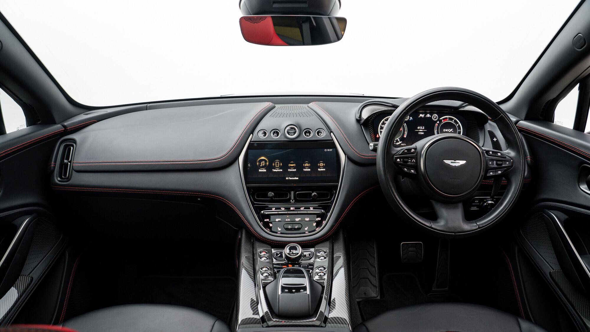 Aston Martin DBX view 5