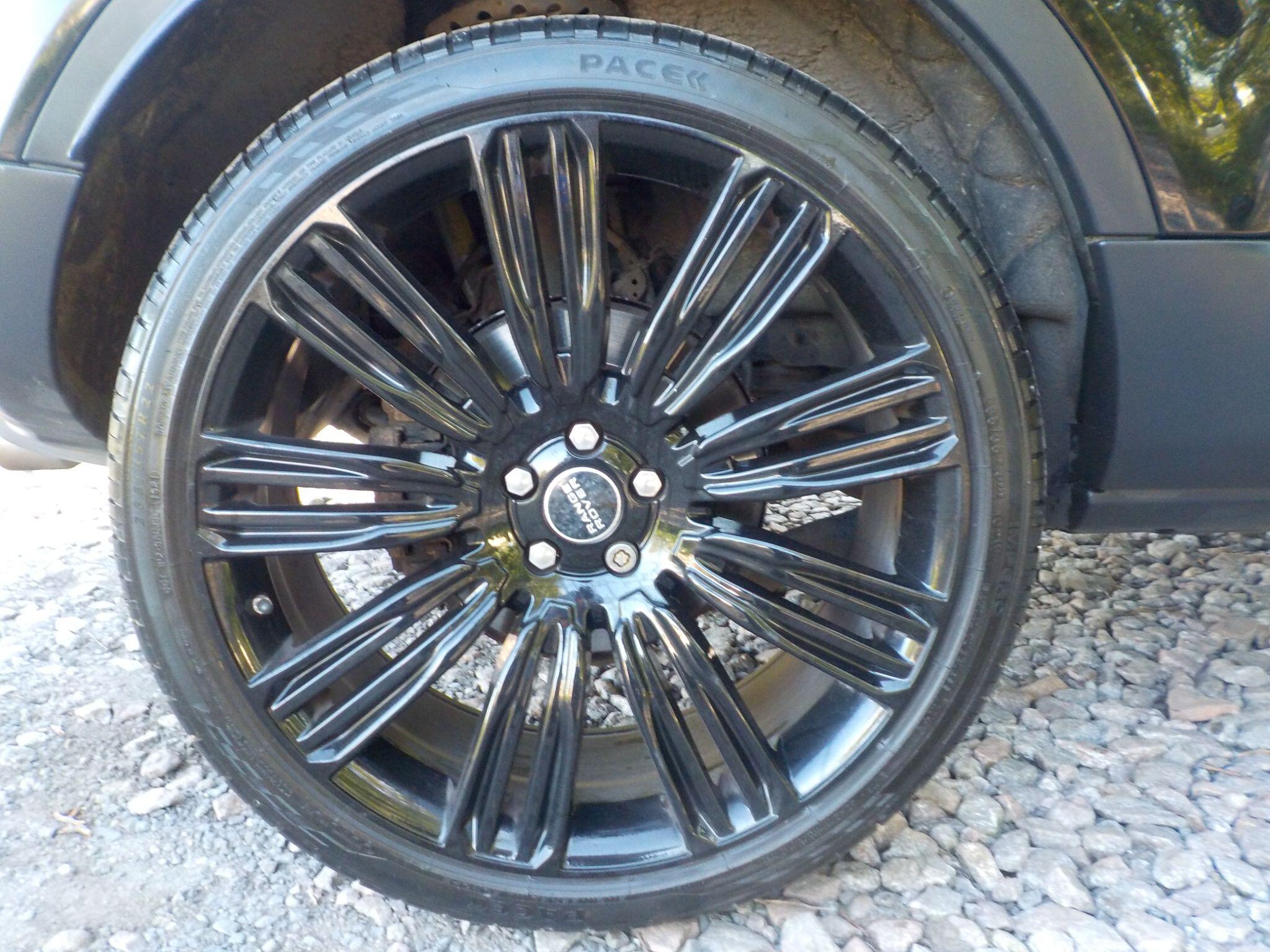 Land Rover Range Rover Evoque 2.0 eD4 SE Tech FWD Euro 6 (s/s) 5dr