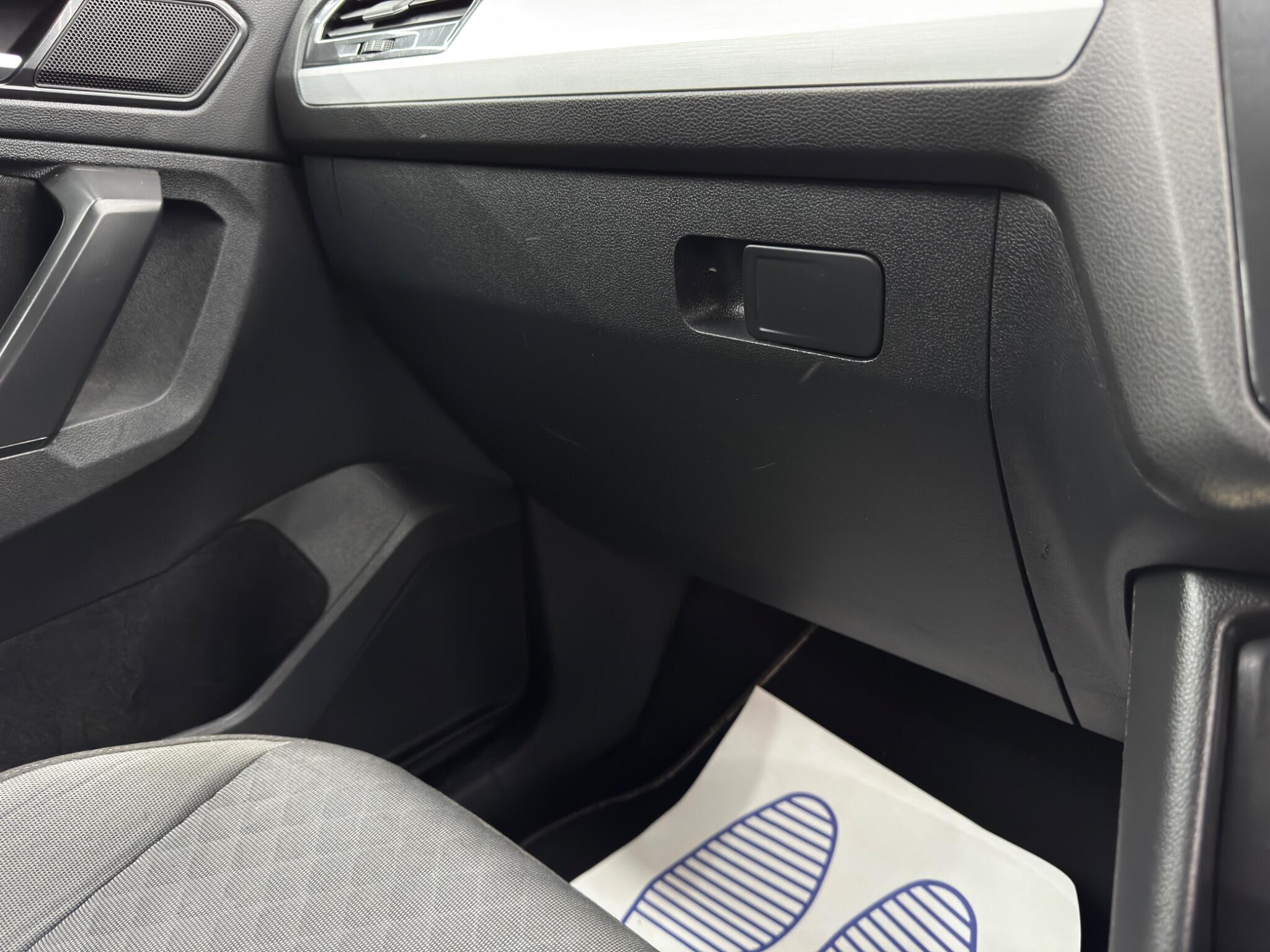 Volkswagen Tiguan view 38