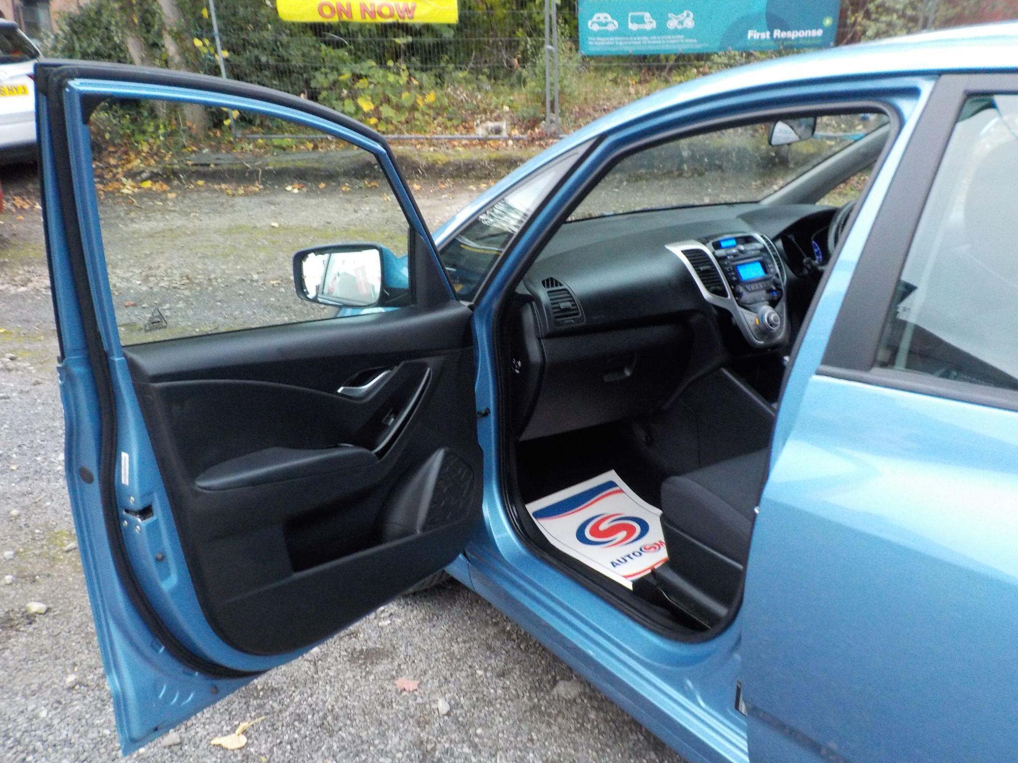 Hyundai ix20 1.6 Active Auto Euro 5 5dr