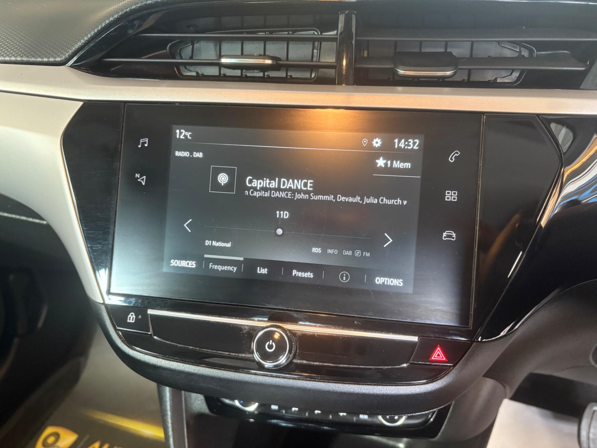 Vauxhall Corsa view 25