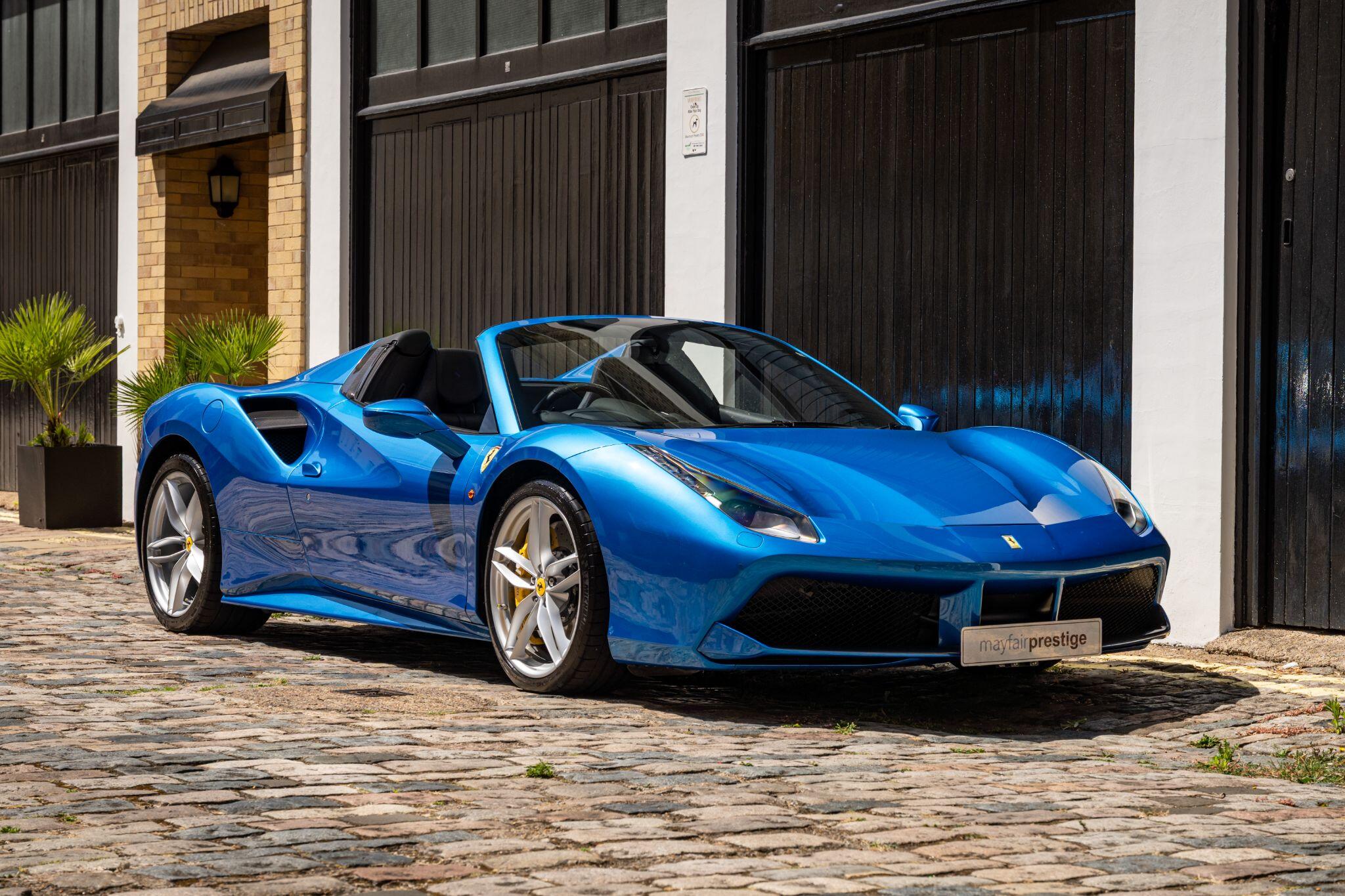 Ferrari 488 view 16