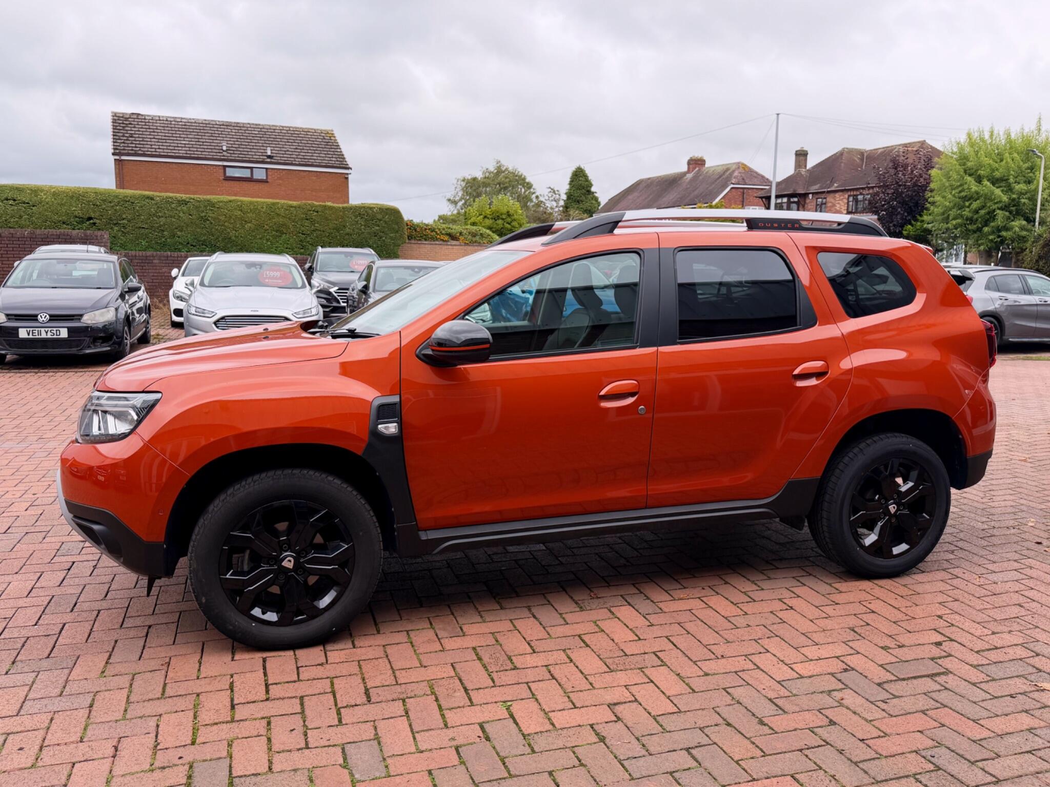 Dacia Duster view 28