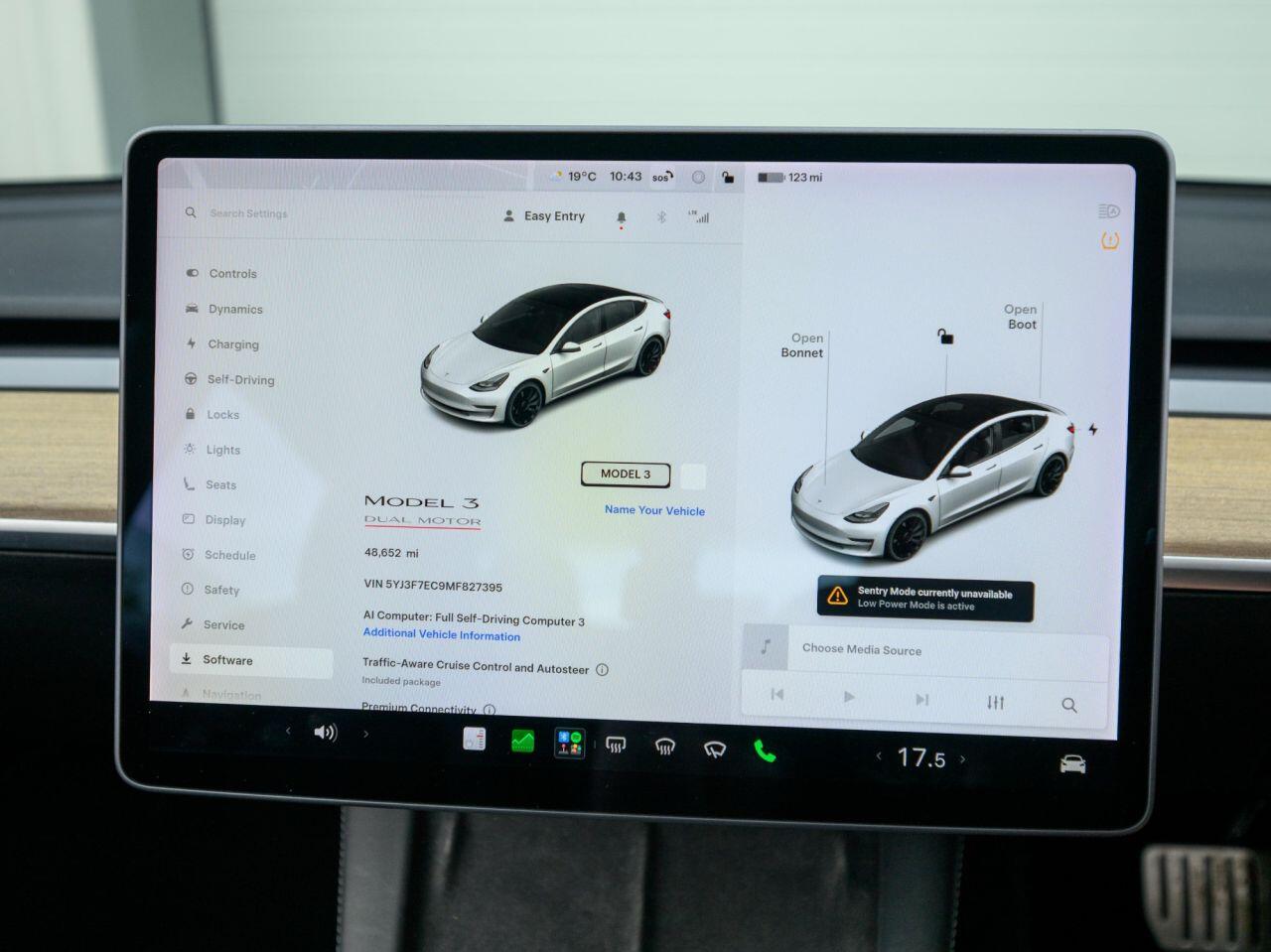 Tesla Model 3 view 22