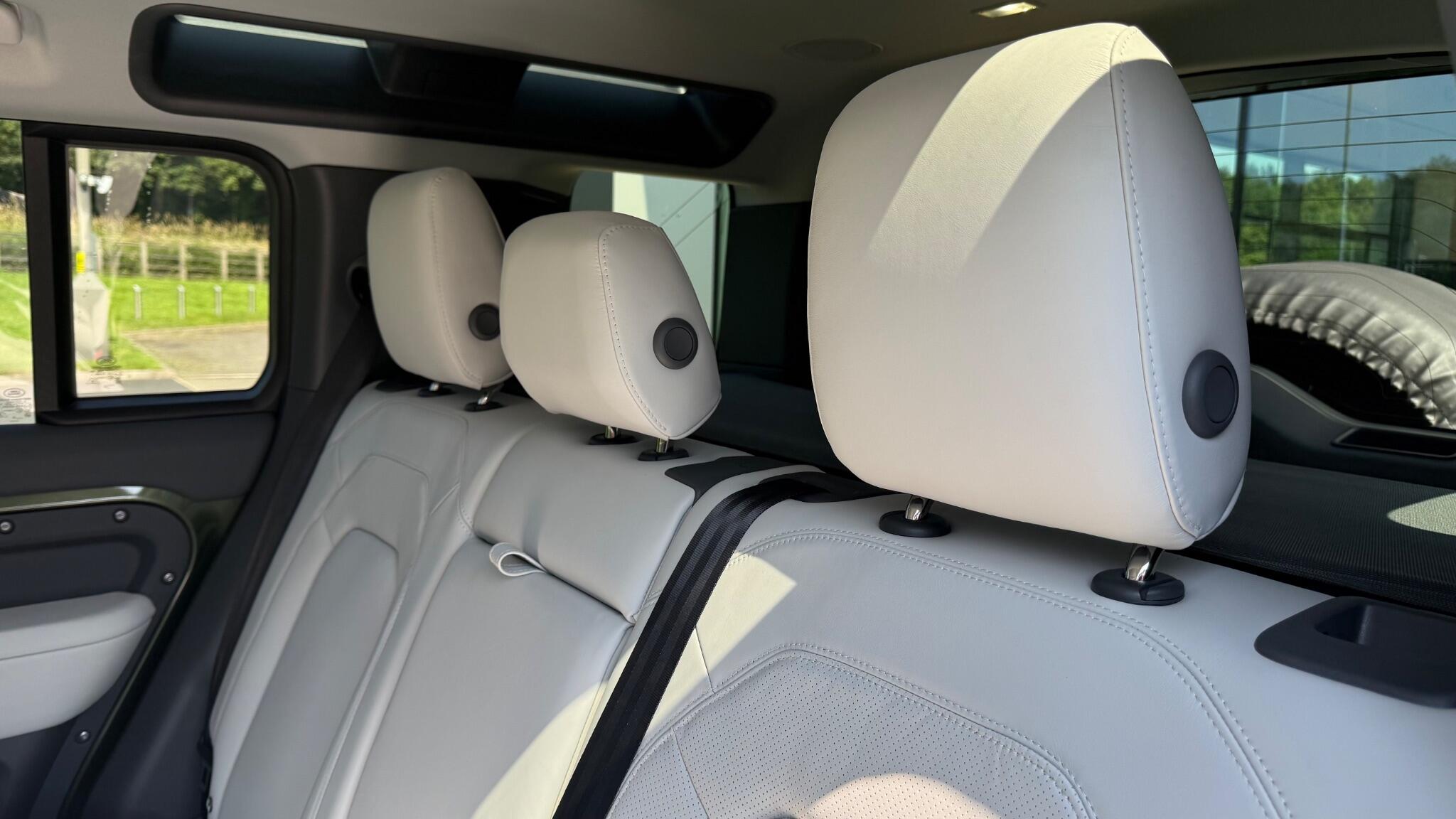 Land Rover Defender view 7