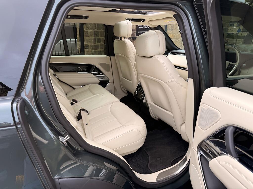 Land Rover Range Rover view 55
