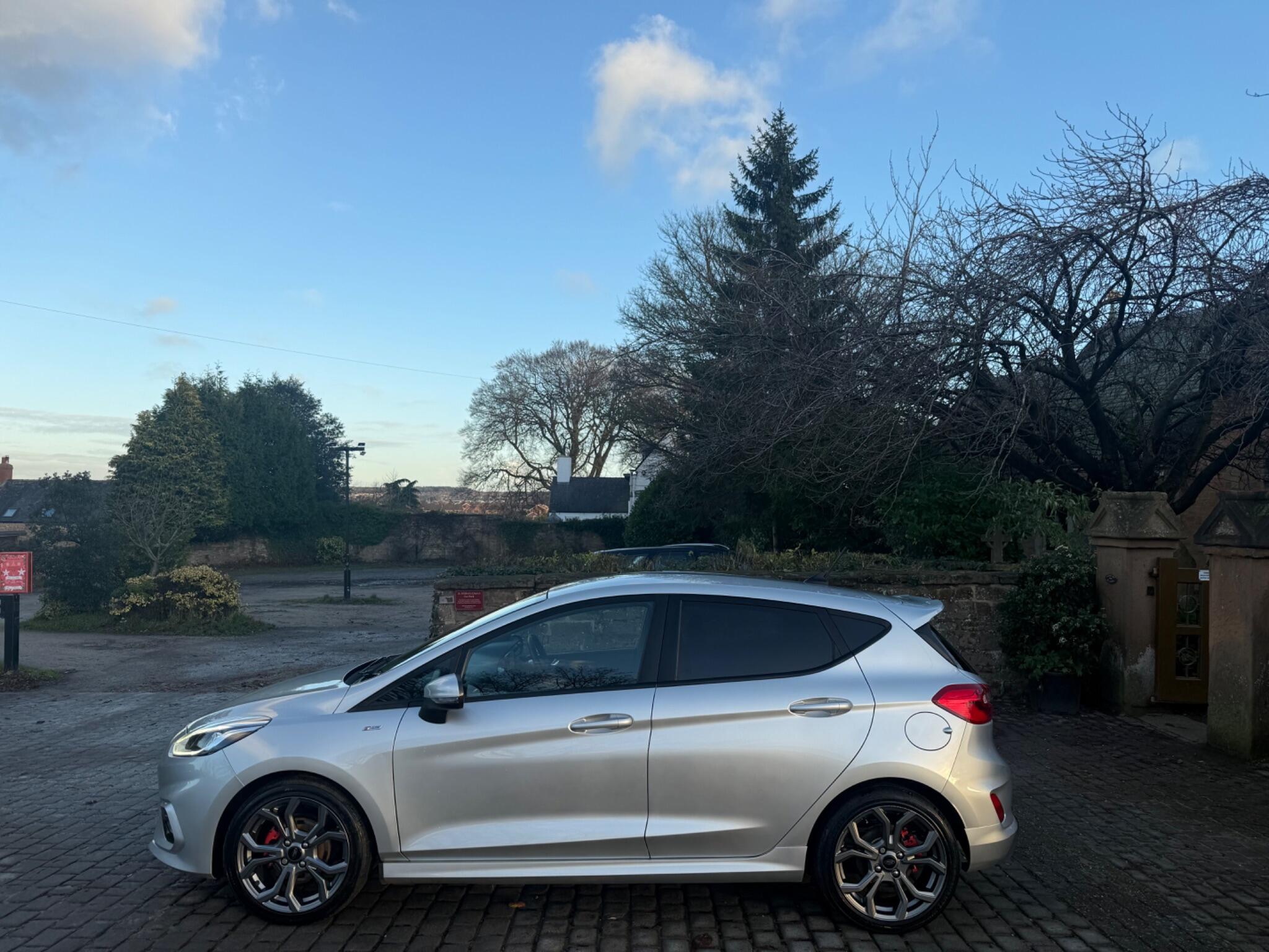 2019 Ford Fiesta 1.0T EcoBoost ST-Line Euro 6 (s/s) 5dr • 47,858 miles image 3
