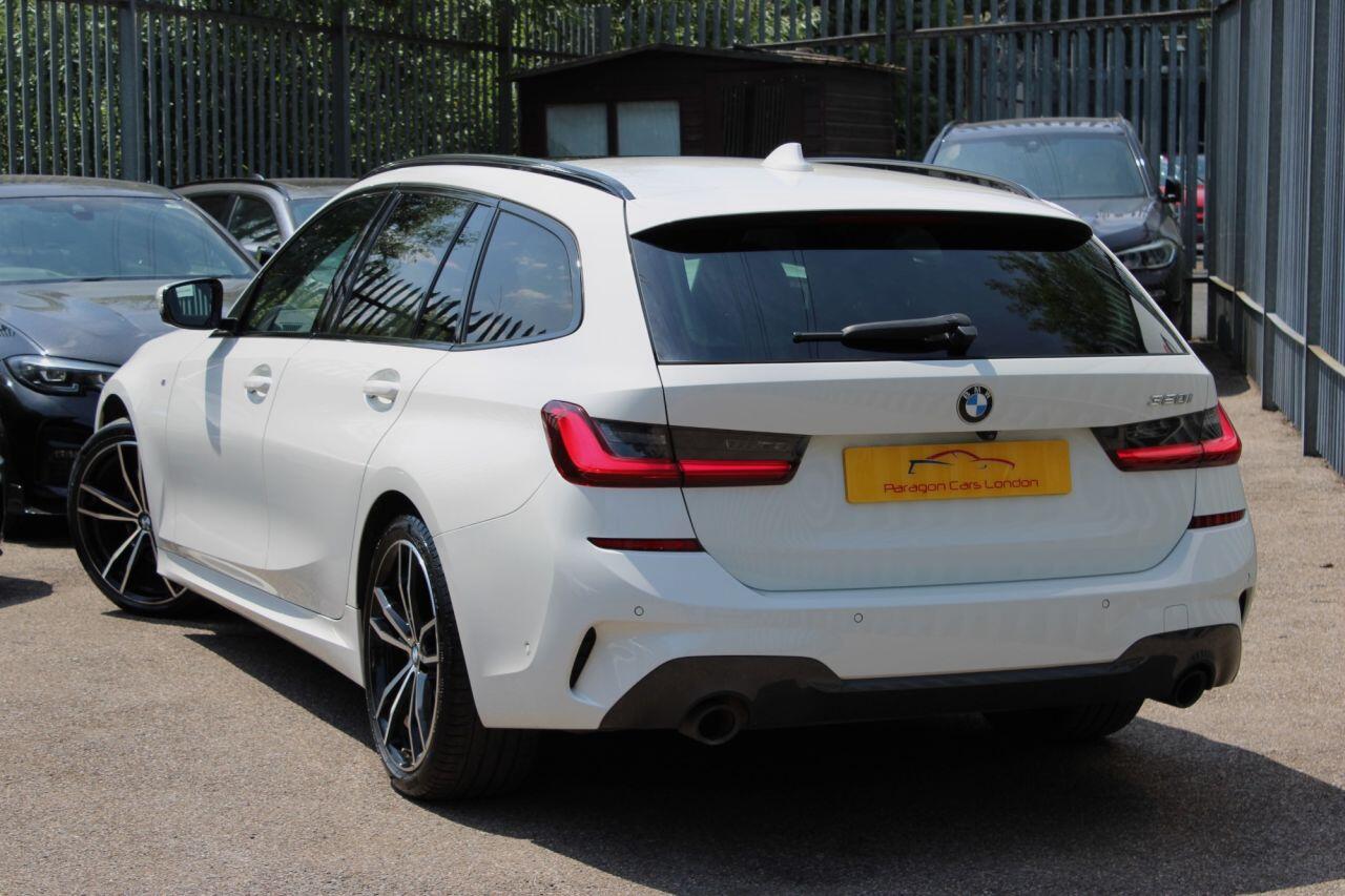 BMW 3 Series view 4