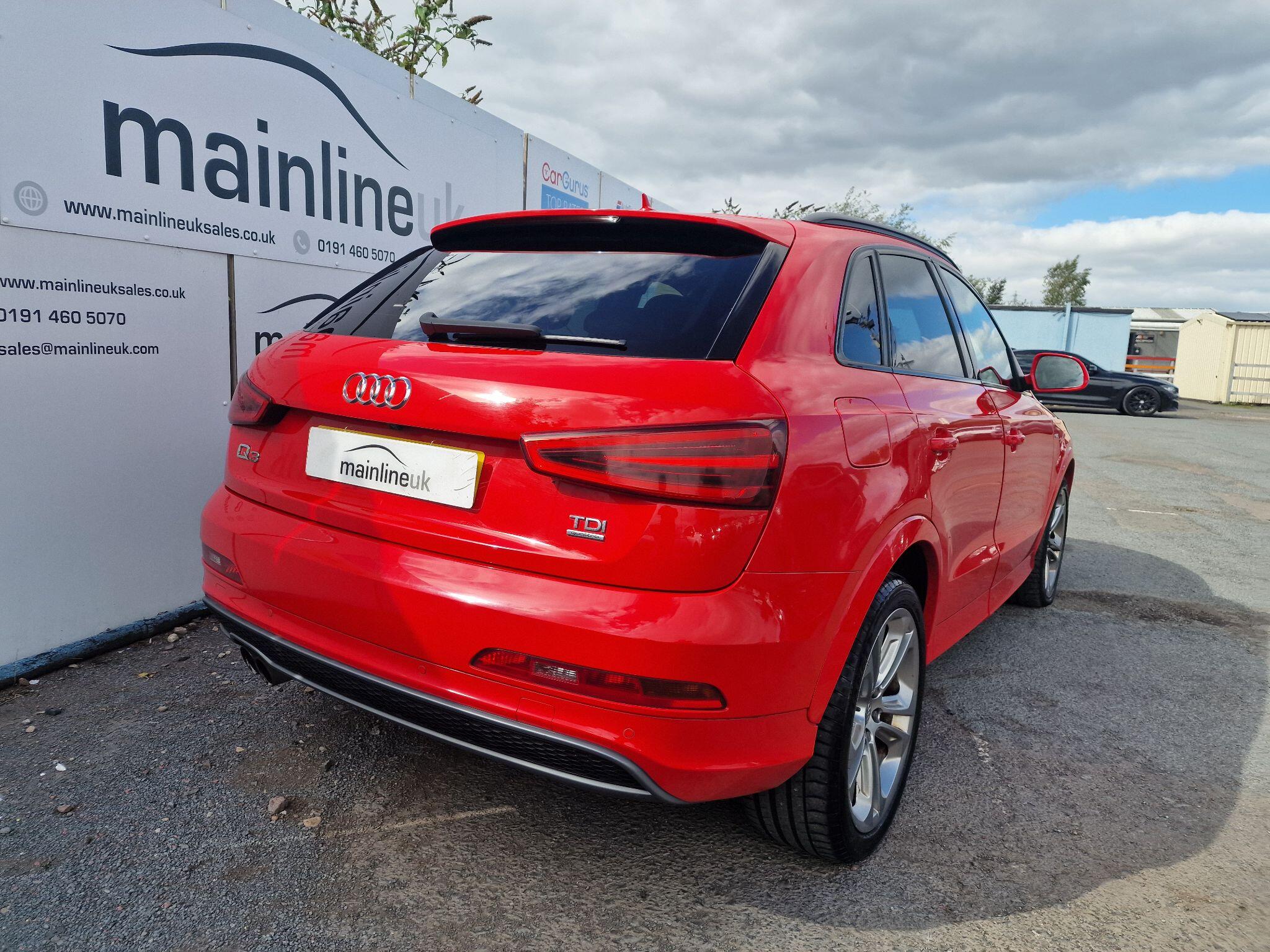 Audi Q3 view 31