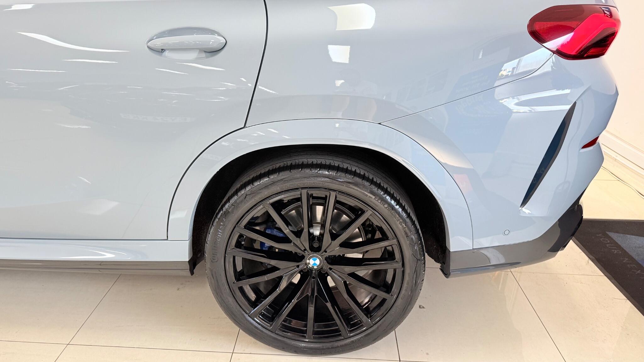 BMW X6 view 54