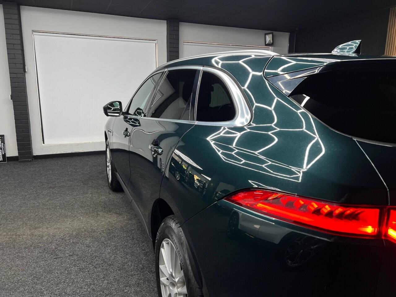 Jaguar F-Pace view 6