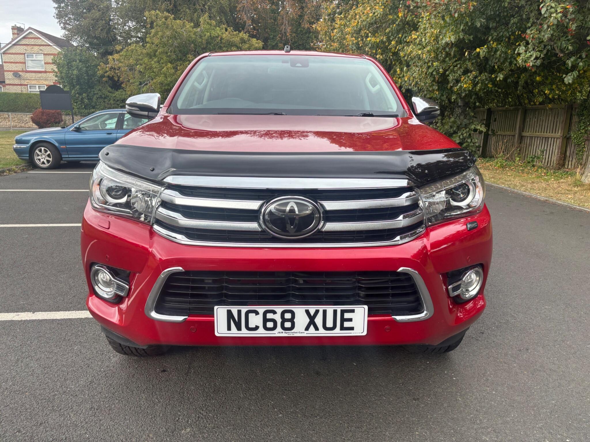 Toyota Hilux view 2