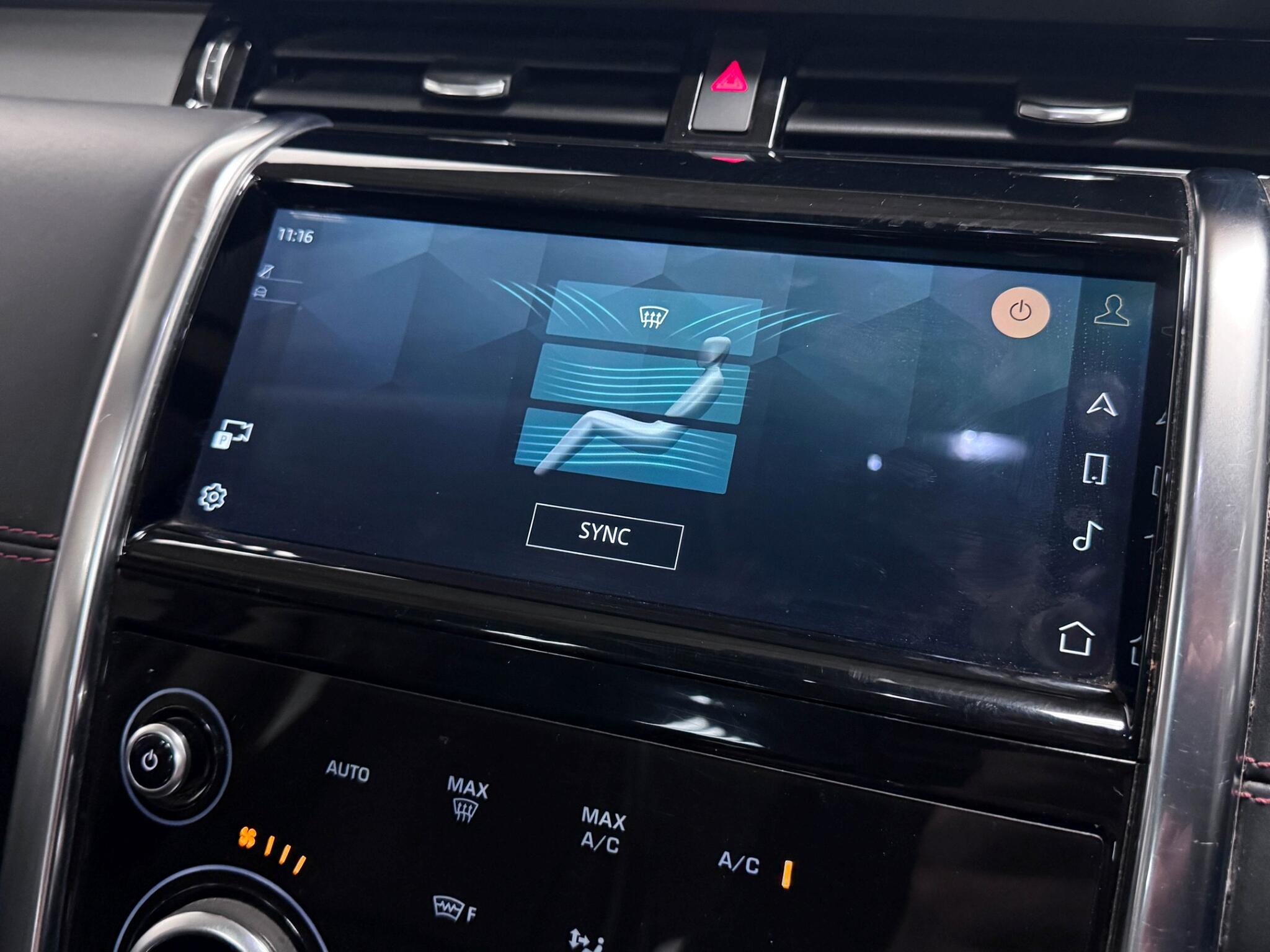 Land Rover Discovery Sport view 67